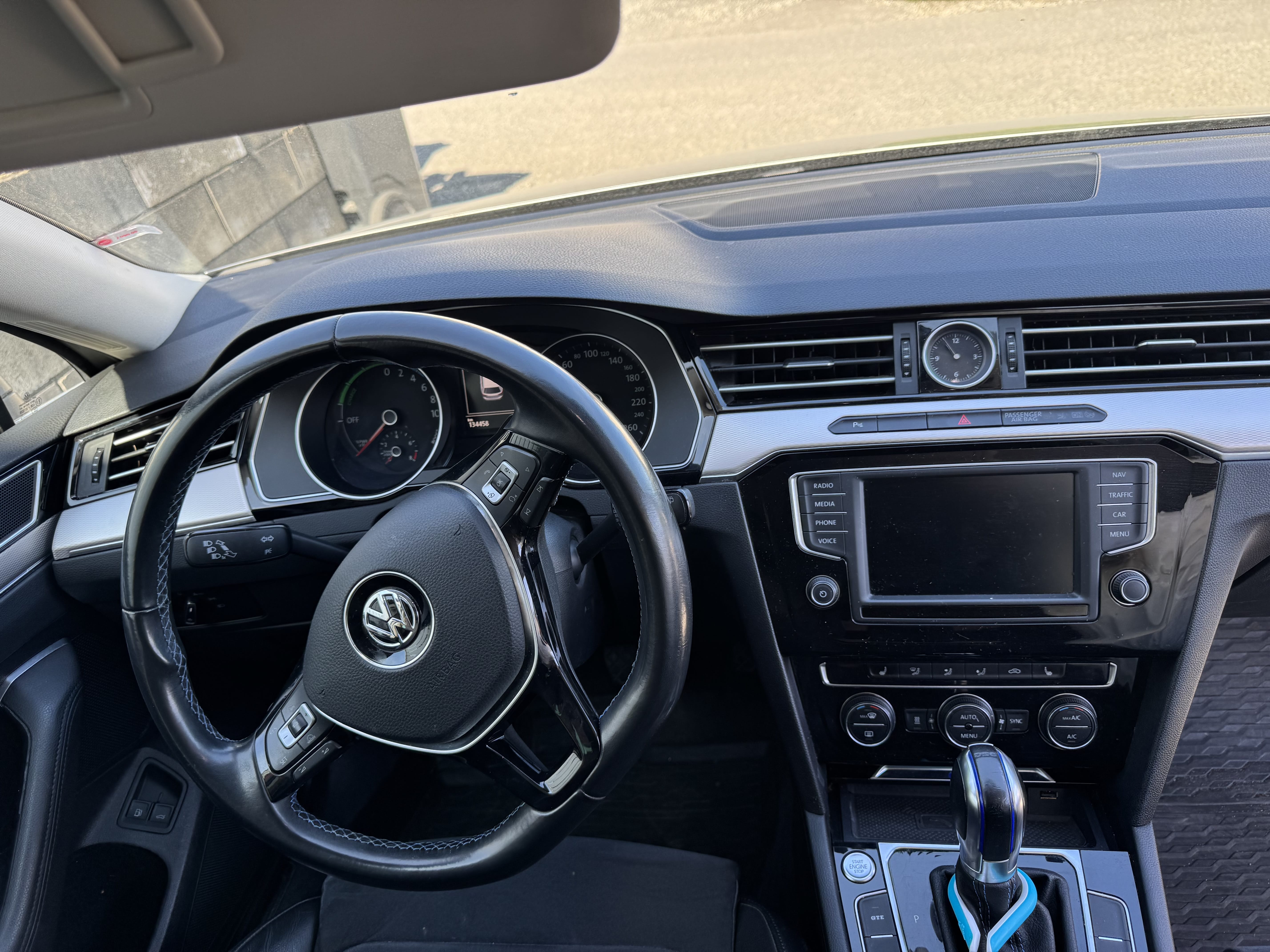 Volkswagen Passat GTE med Bluetooth audio