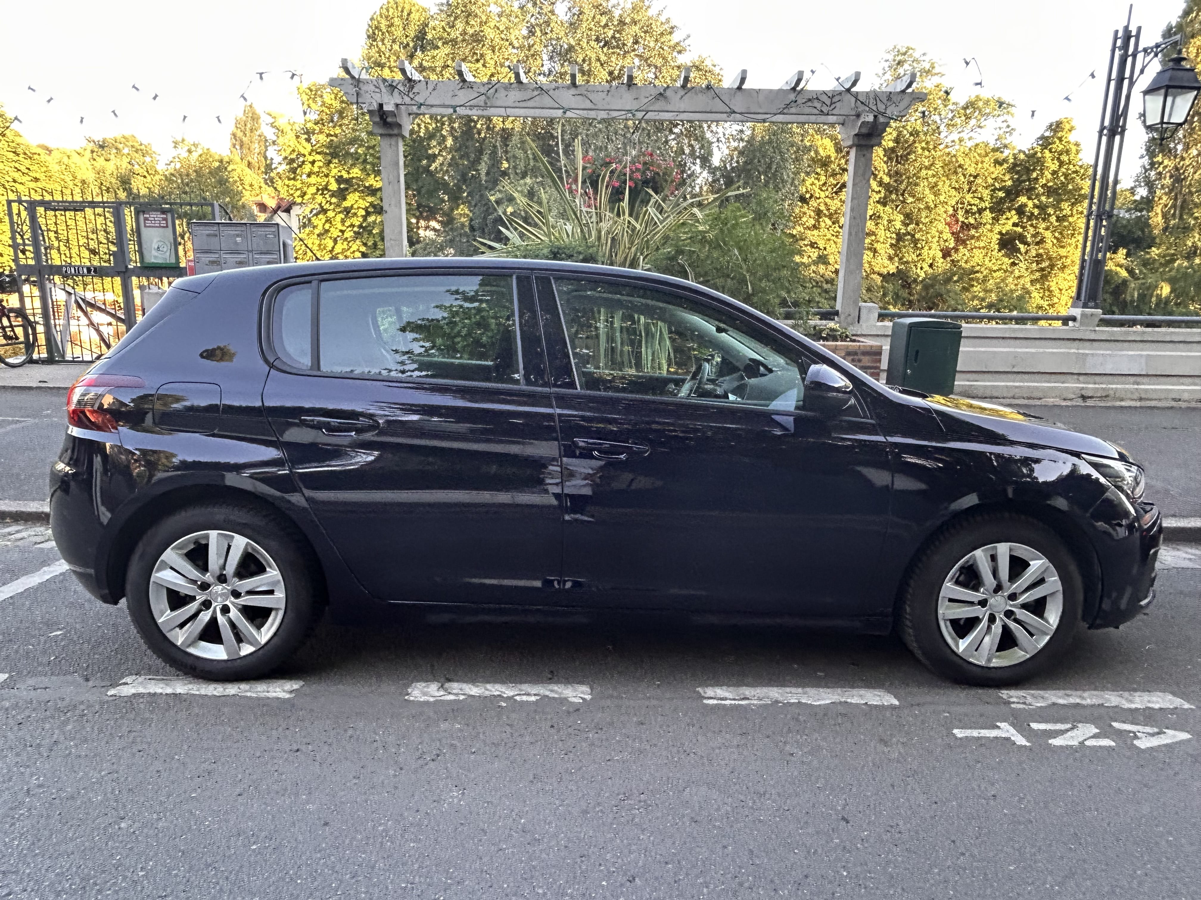 Peugeot 308 Pack active business avec Climatisation