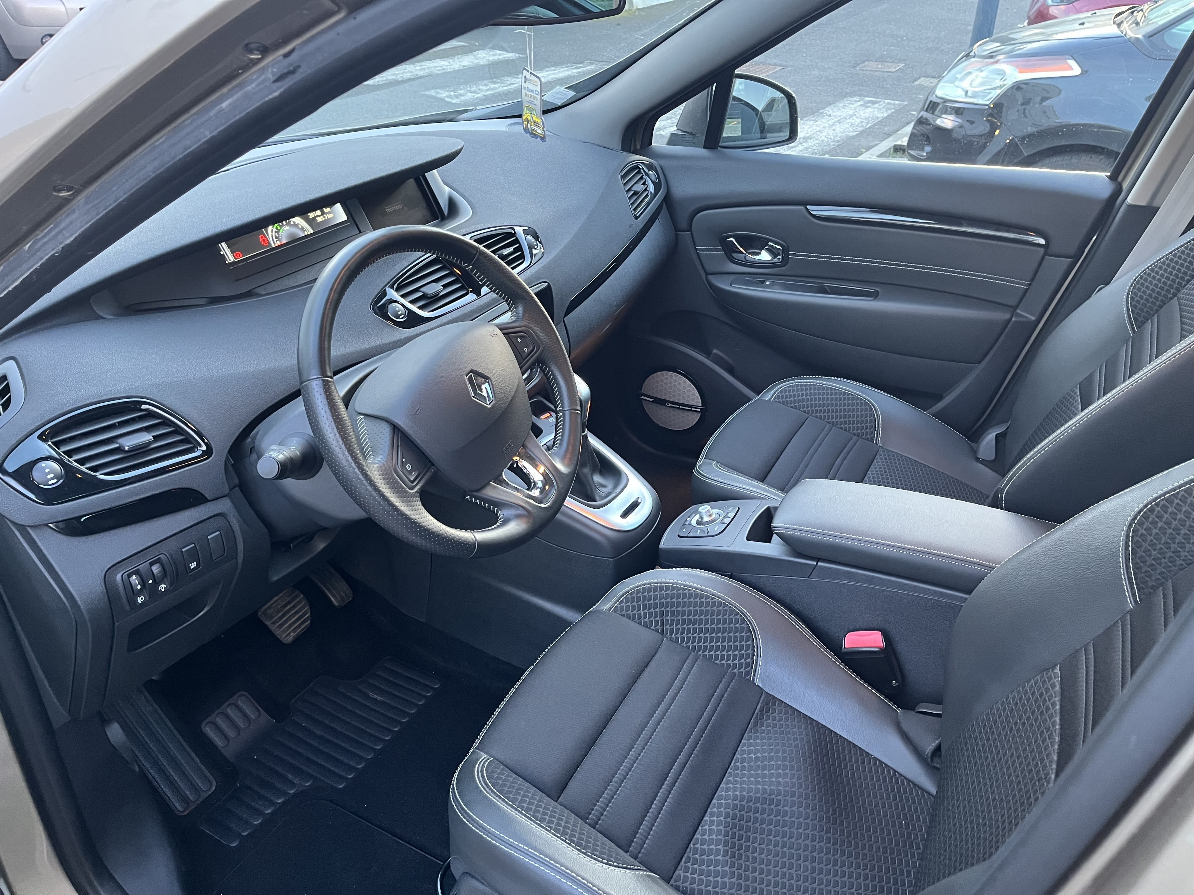 Renault Scenic avec Port USB