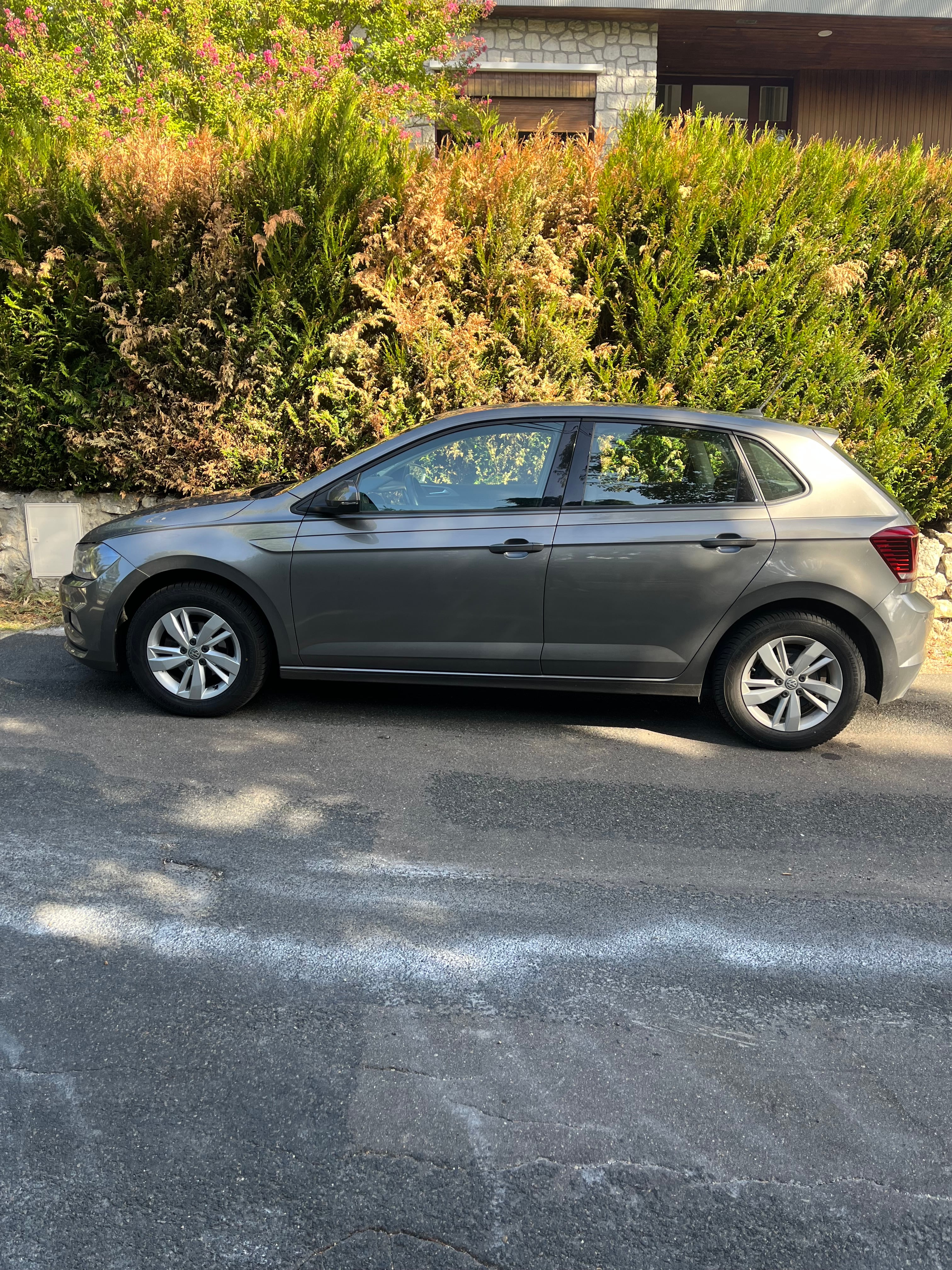 Volkswagen Polo Essence SP95 avec Climatisation