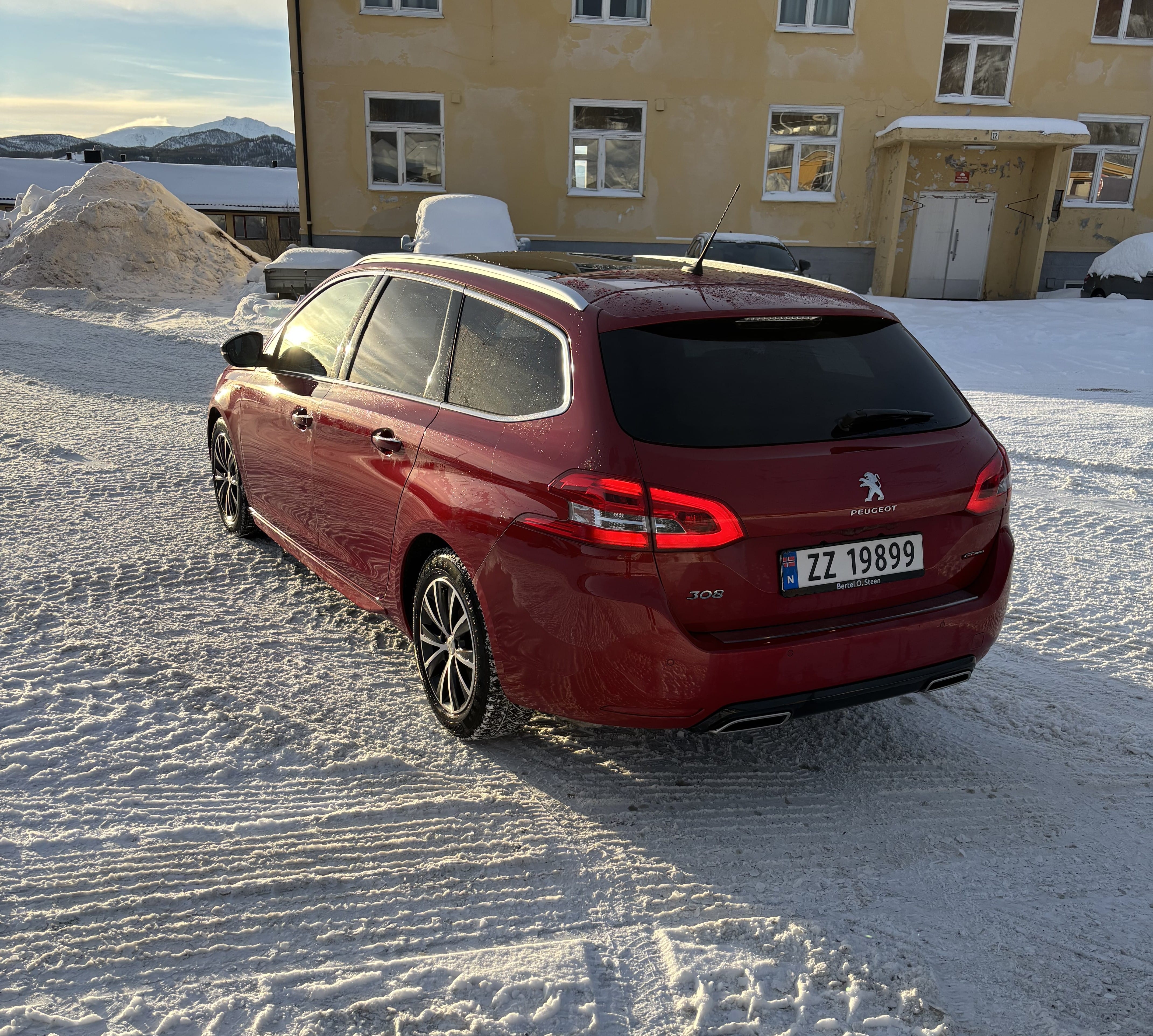 Peugeot 308 SW med GPS