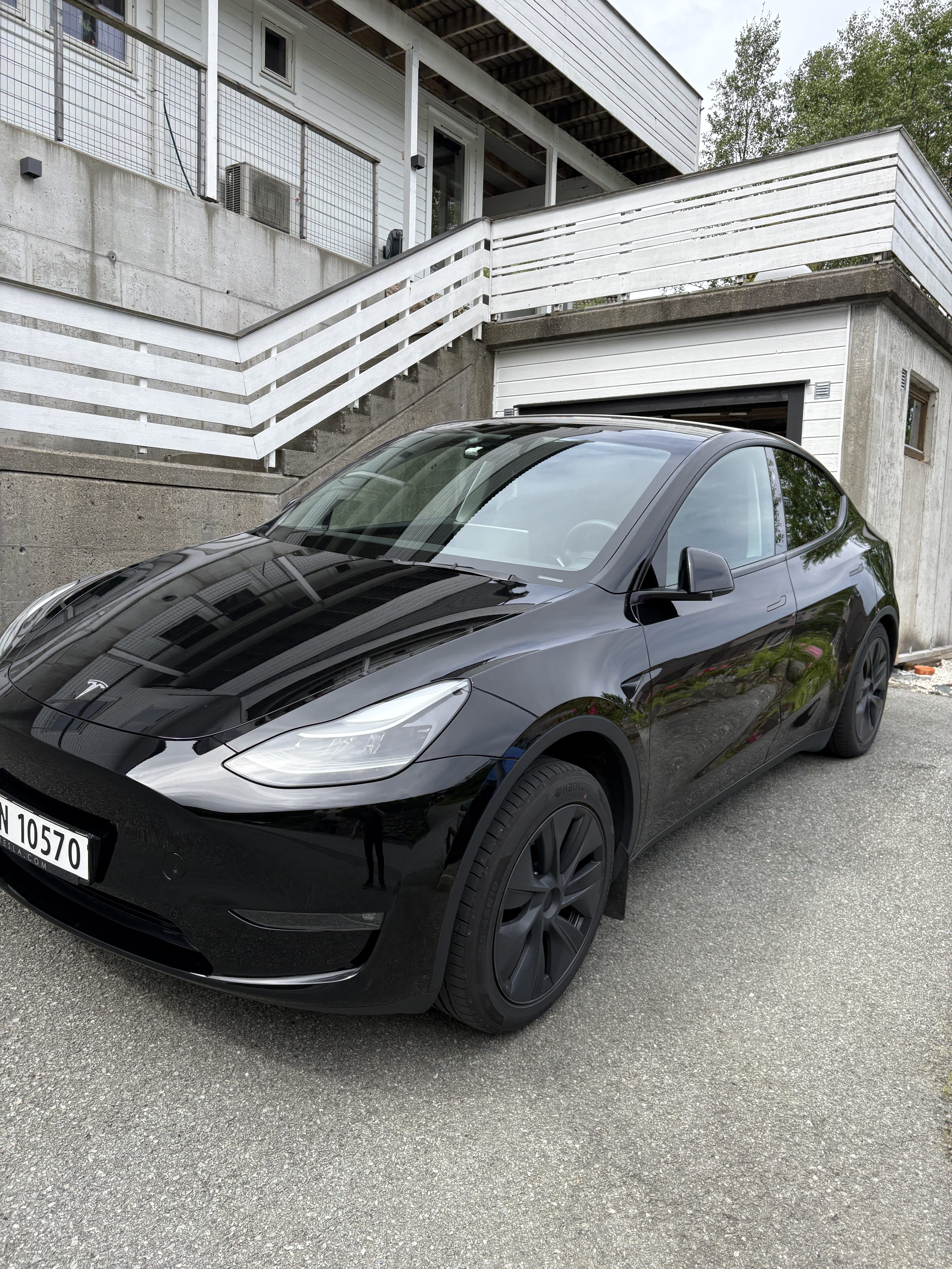 Tesla Model Y, 2025, Elektrisk, automatisk