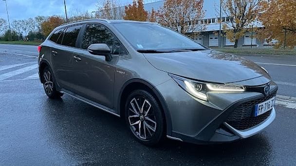 Toyota Corolla Break Hybride, 2020, Essence 95 / Électrique (hybride), automatique