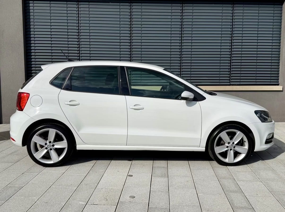 Volkswagen Polo R-Line mit Klimaanlage