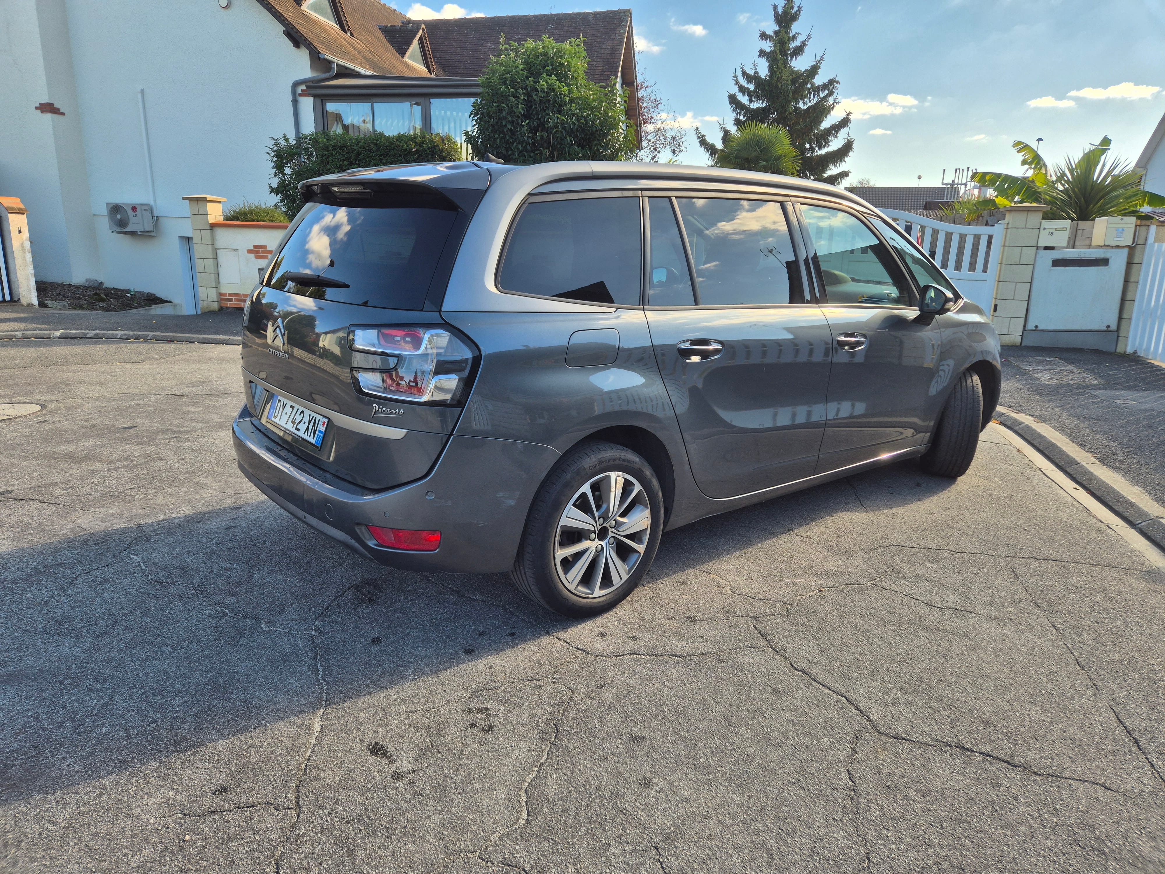 Citroen C4 Grand Picasso - 7 places - Boite Auto - avec Caméra de recul
