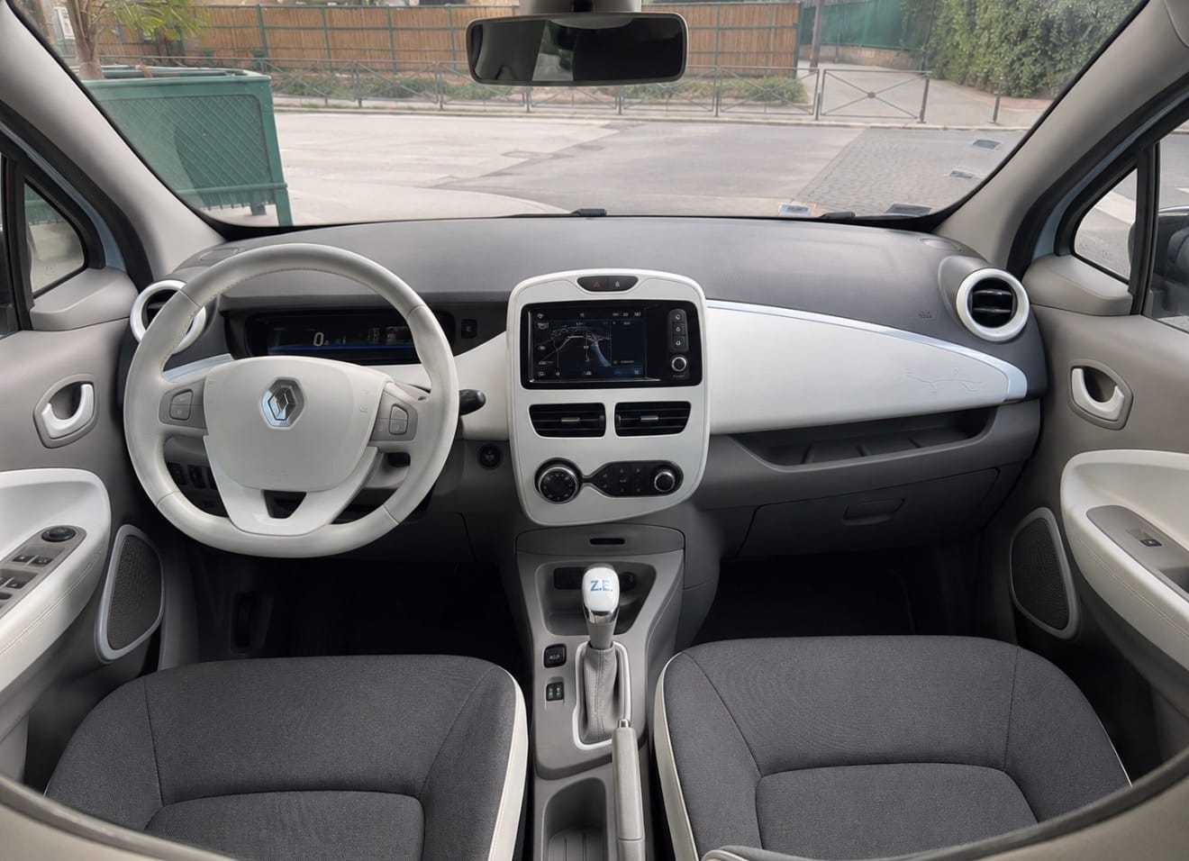 Renault ZOE avec GPS