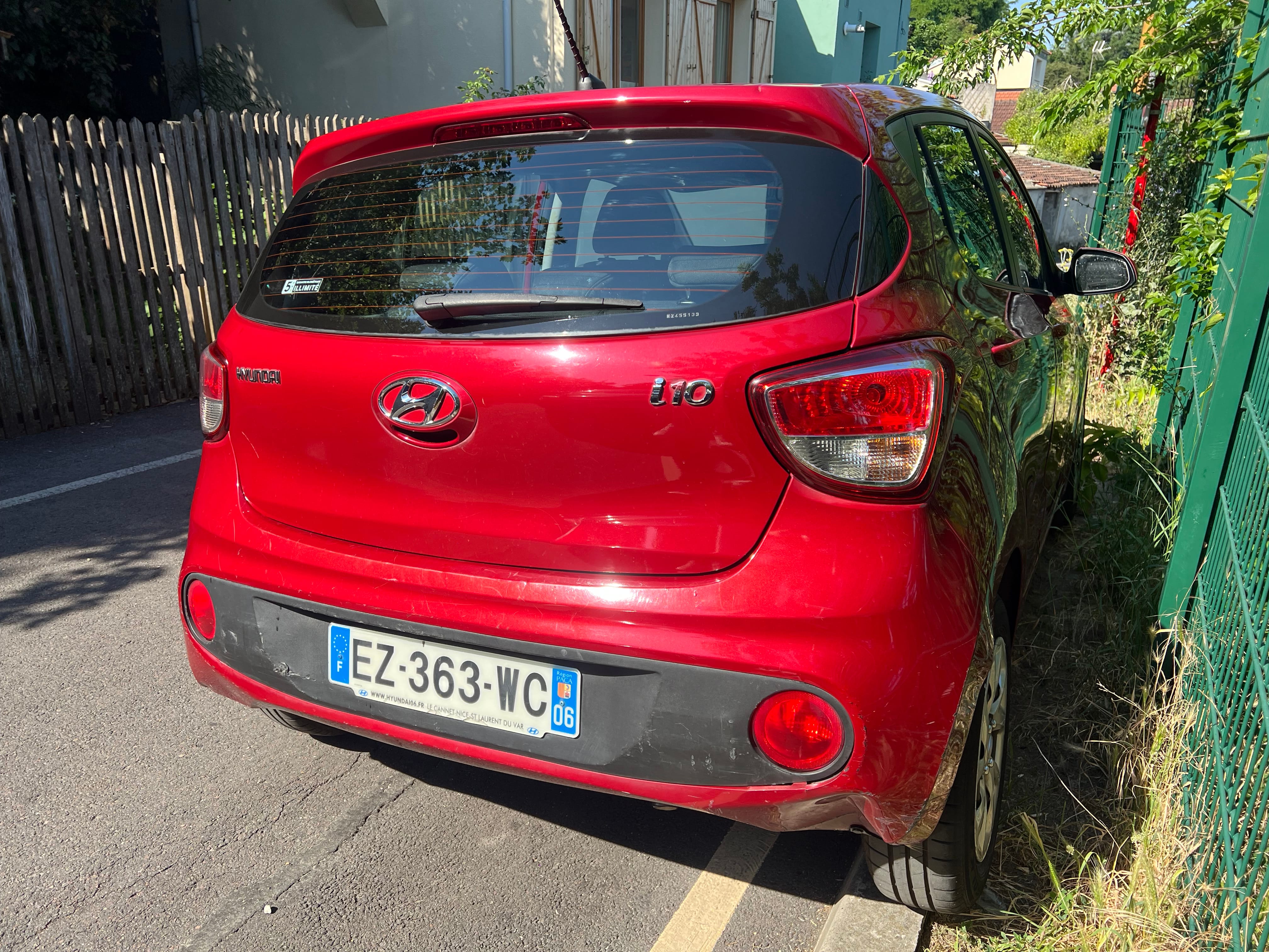 Hyundai i10 2018 • Économique • Climatisation • proche métro avec Port USB