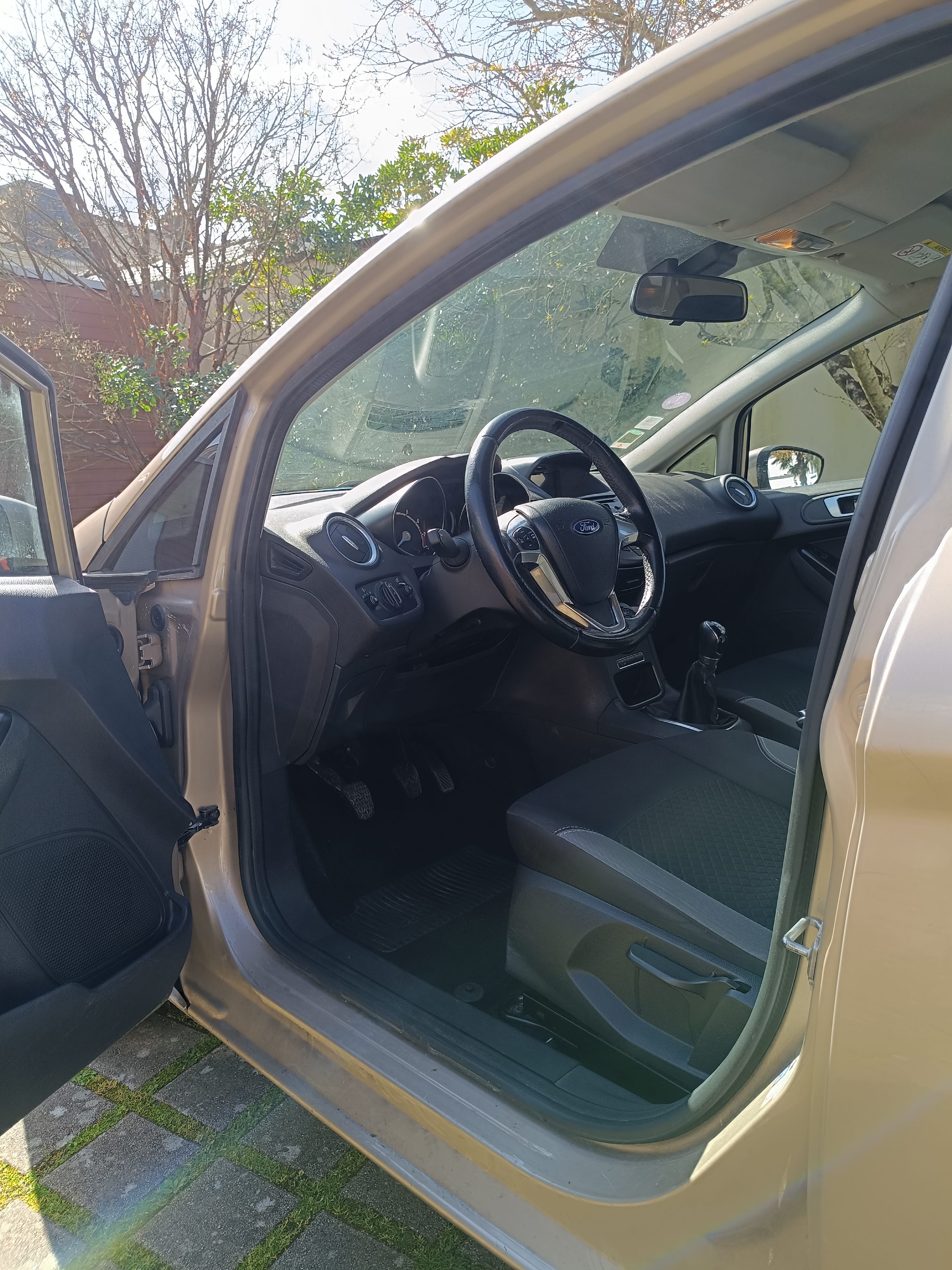 Ford Fiesta avec Audio Bluetooth