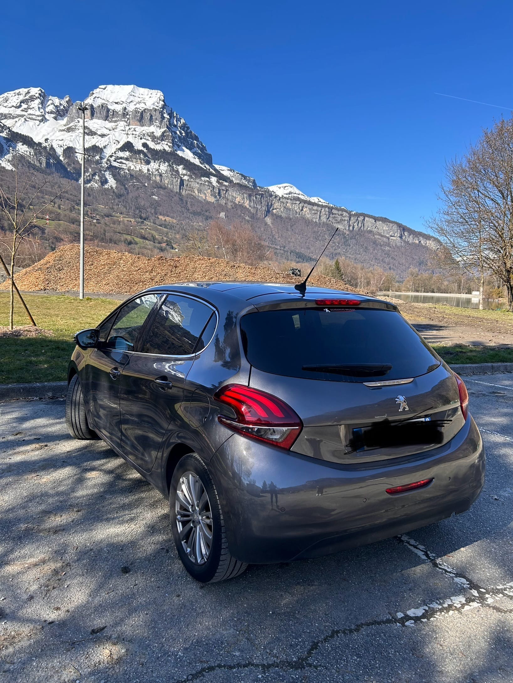 Peugeot 208 avec Caméra de recul