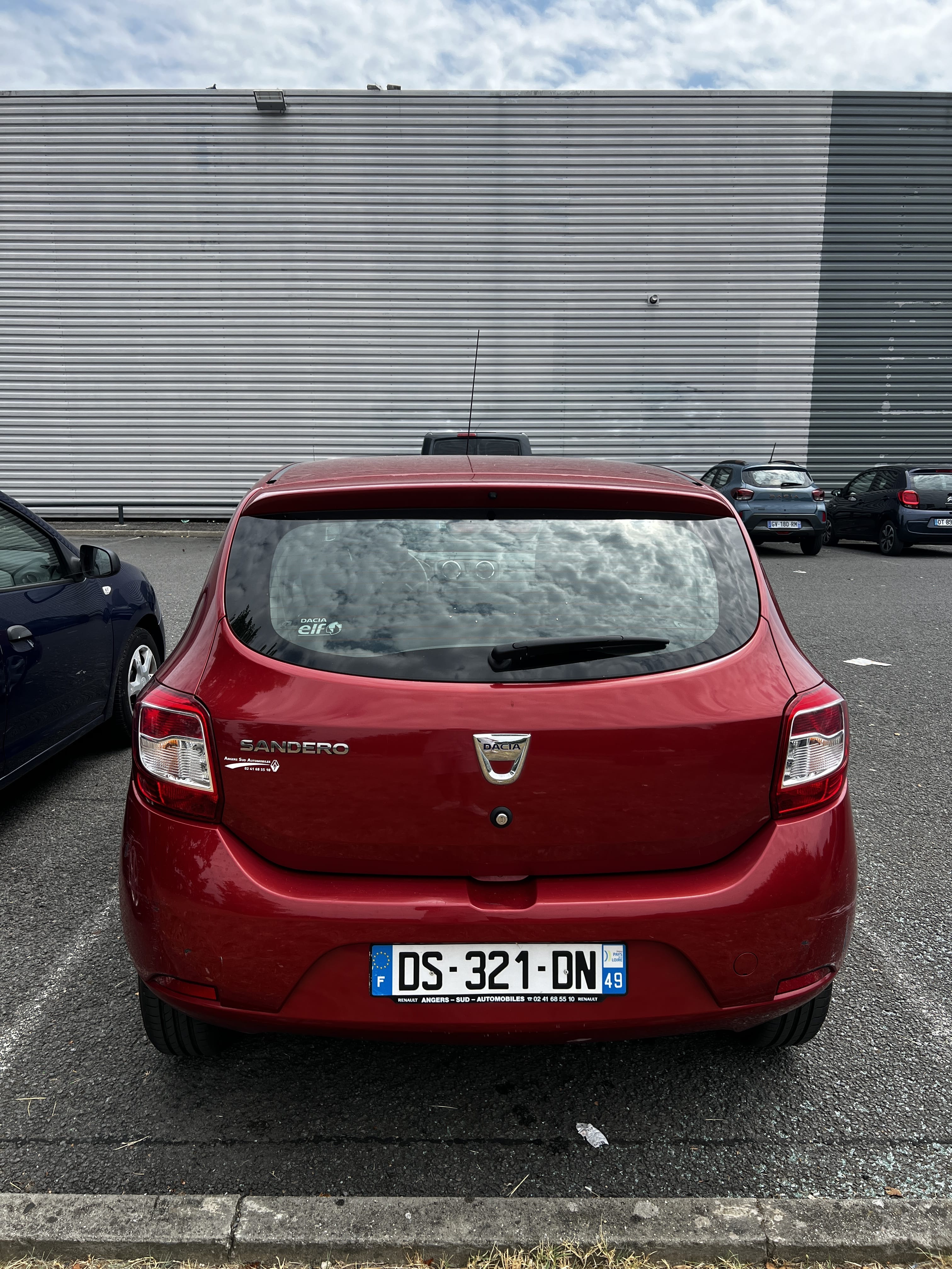 Dacia Sandero Essential avec Entrée audio / iPod