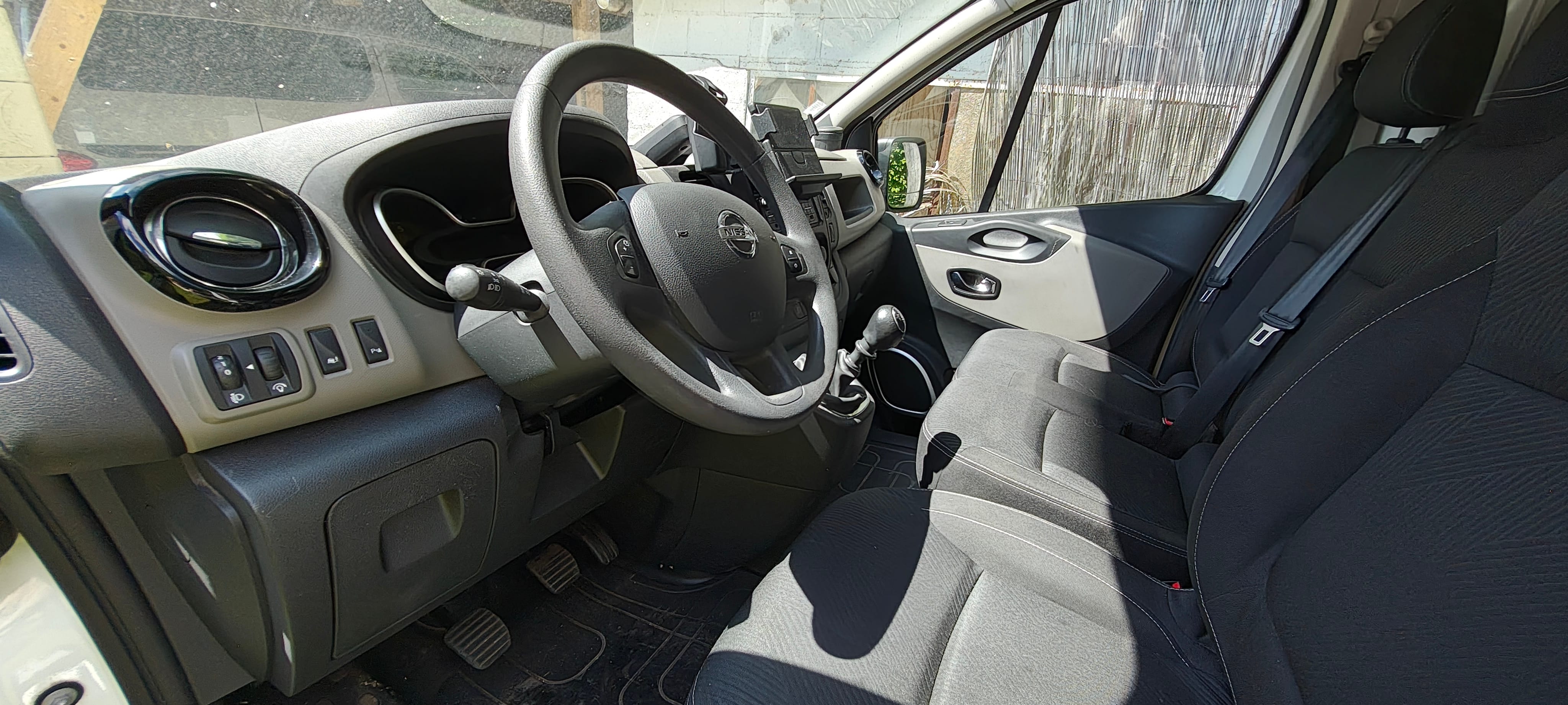 Nissan NV300 avec Climatisation