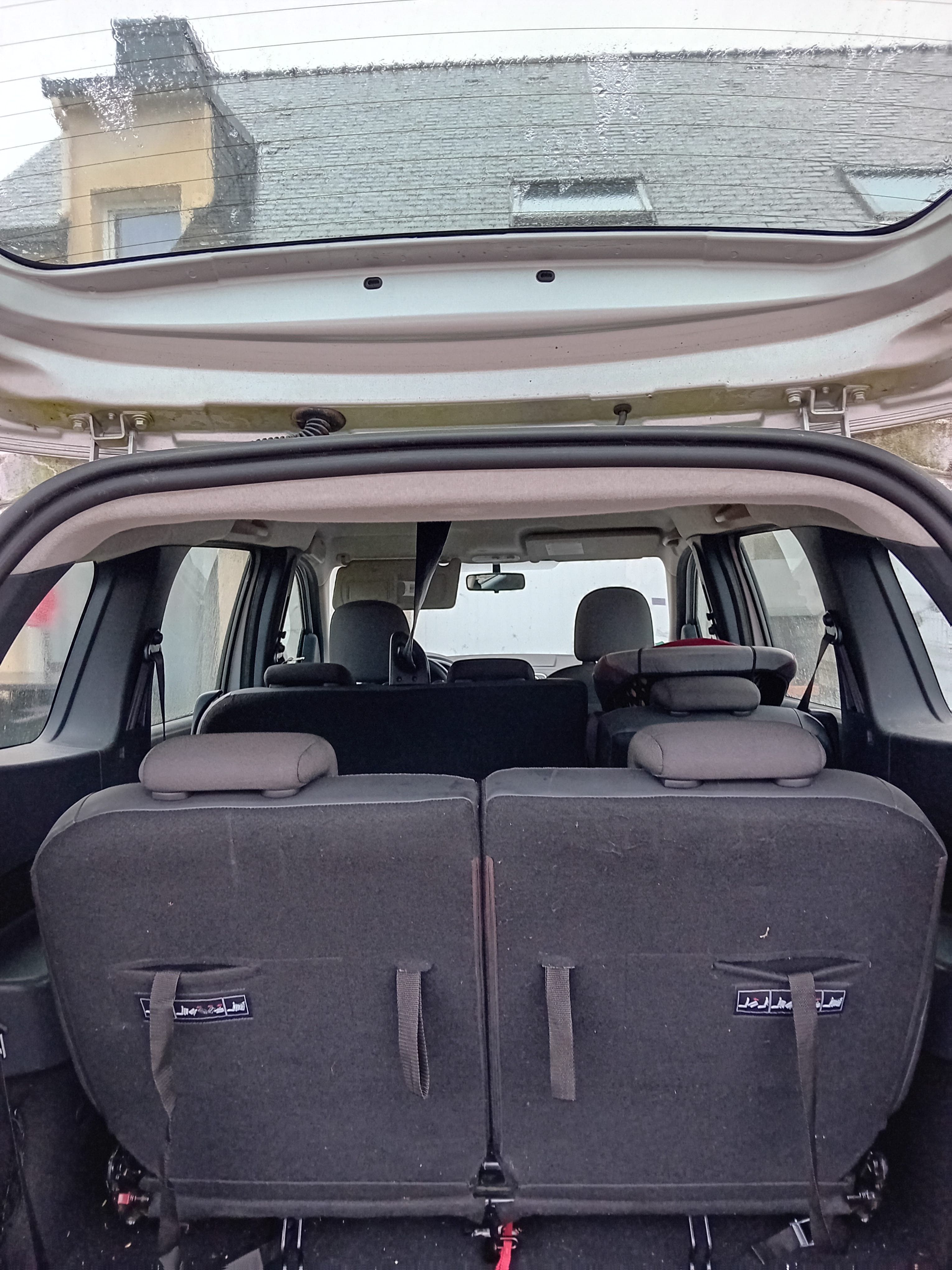 Dacia Lodgy avec Attelage