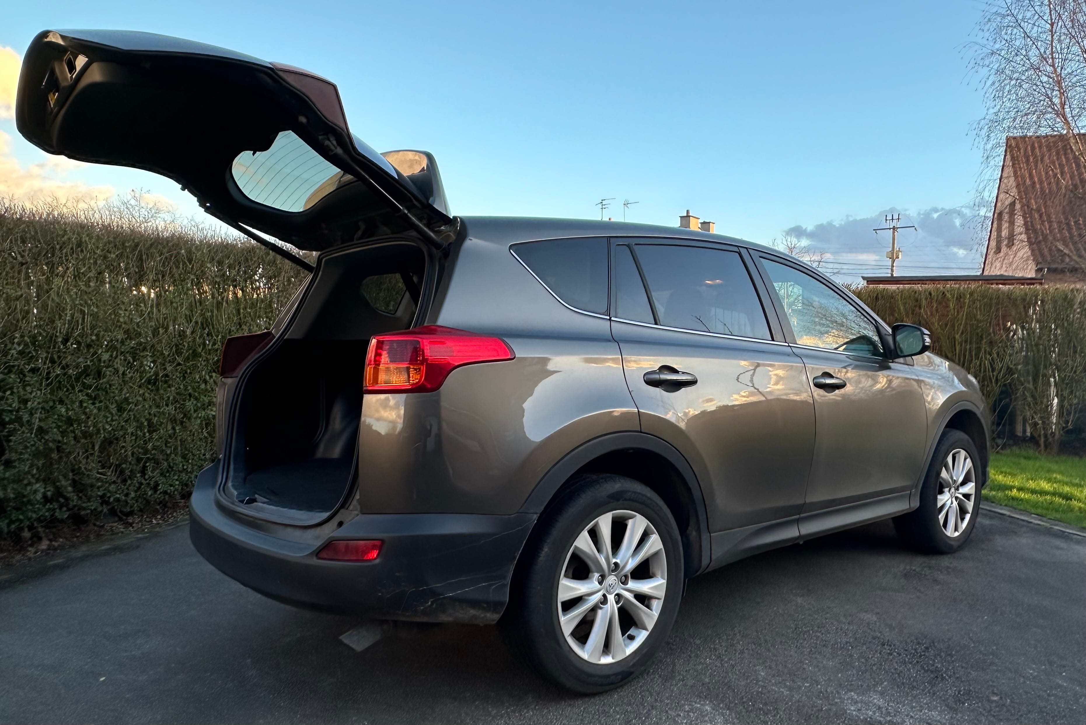 Toyota RAV4 avec GPS