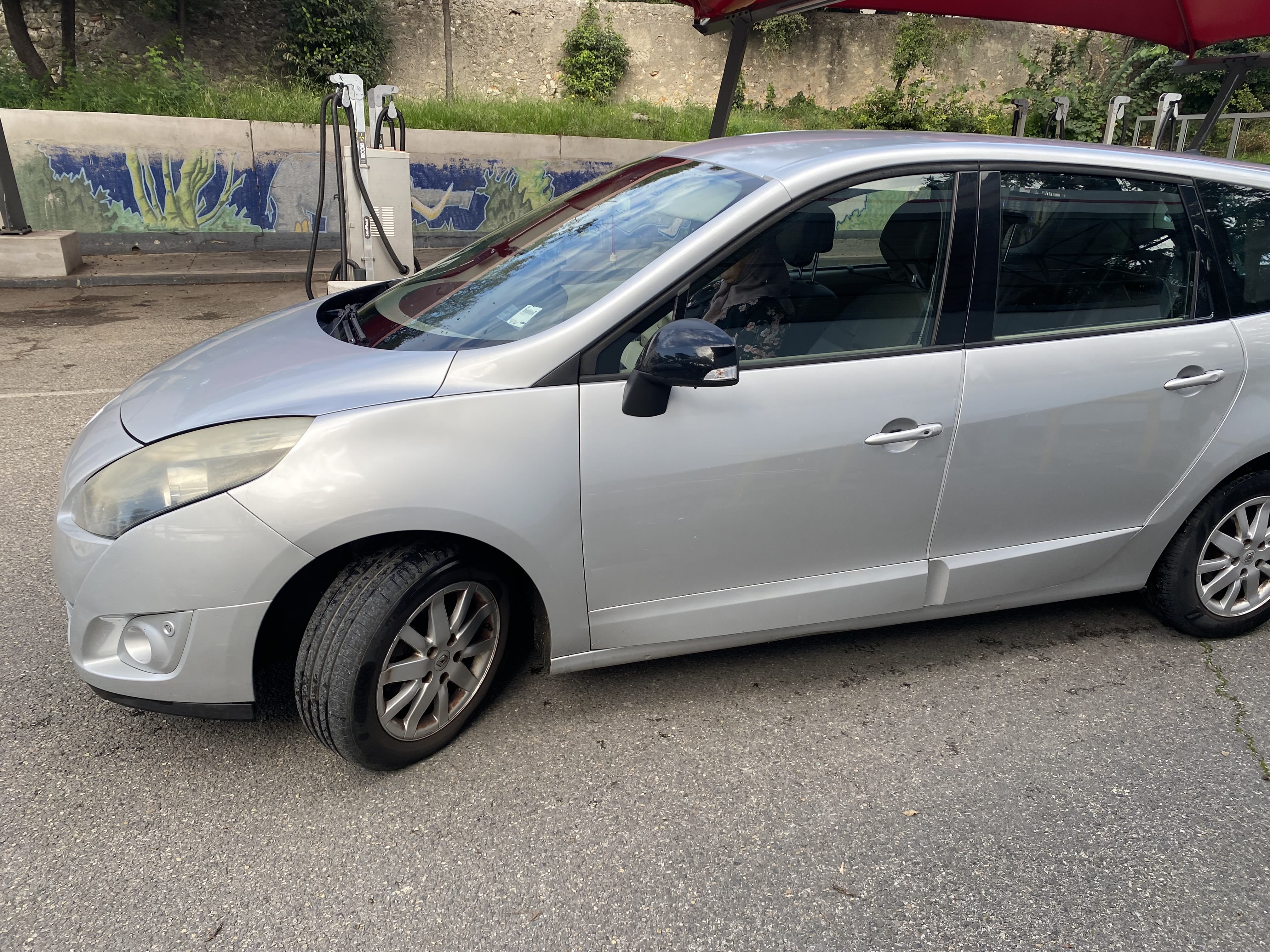 Renault Grand Scenic 1,9 DCI con Aire acondicionado