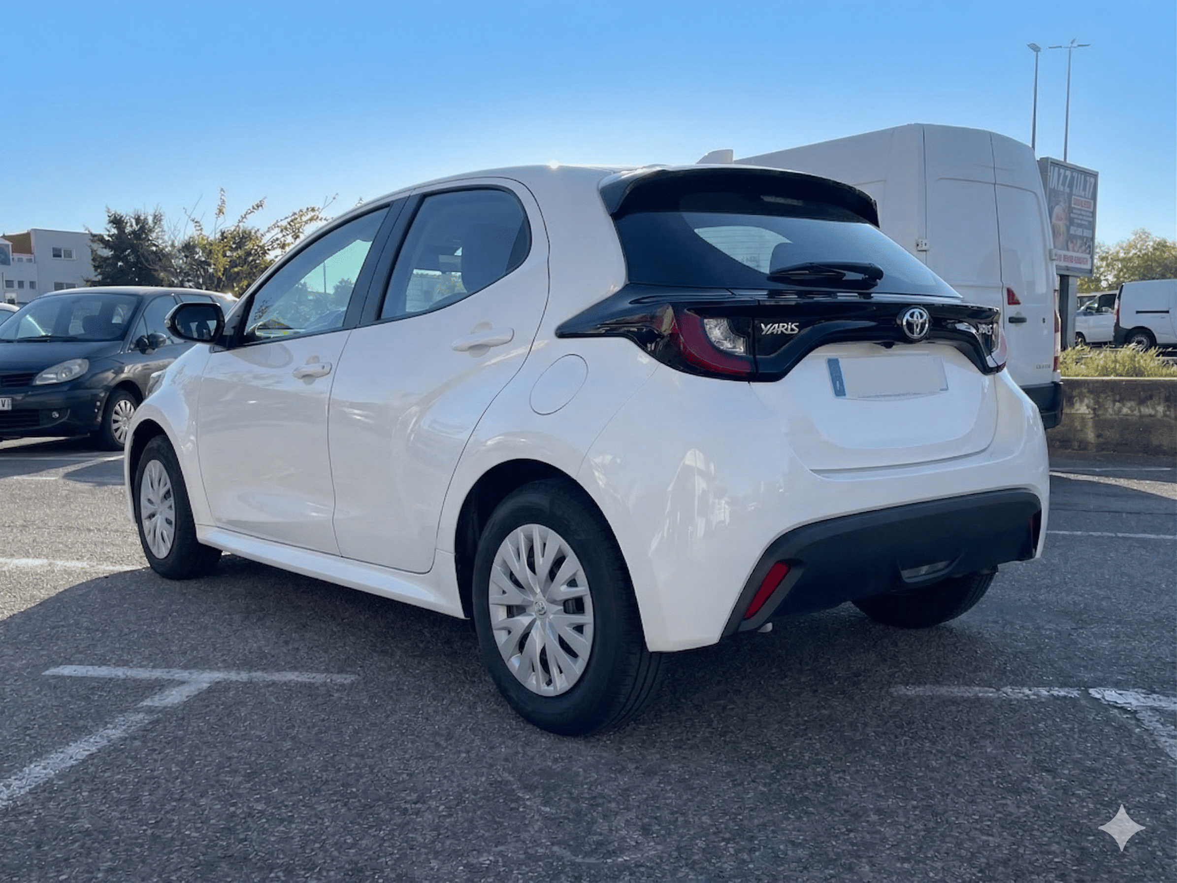 Toyota Yaris Hybride Ess BV auto HJ143VN avec Régulateur de vitesse
