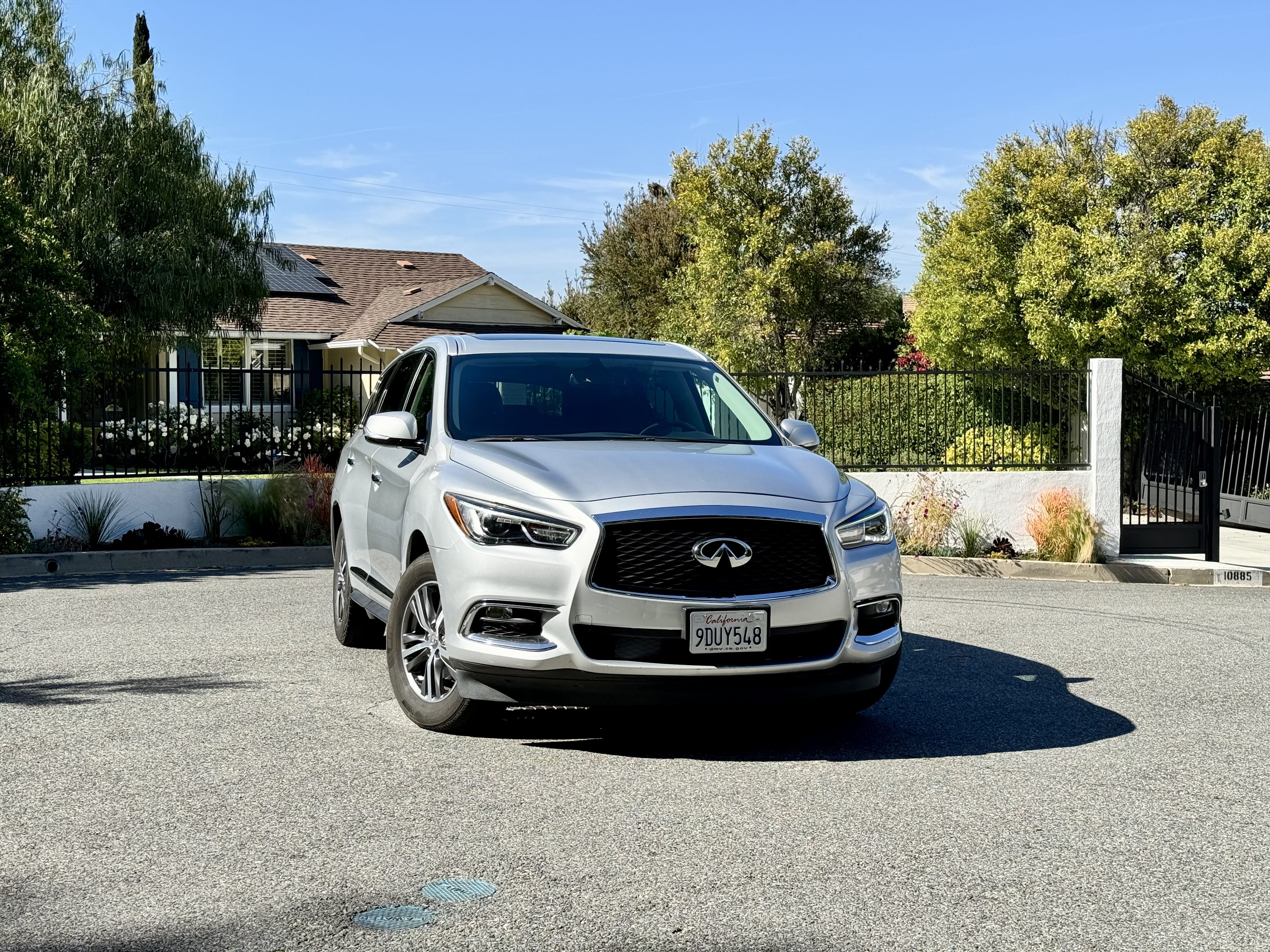 Infiniti QX60 Luxe with Air conditioning