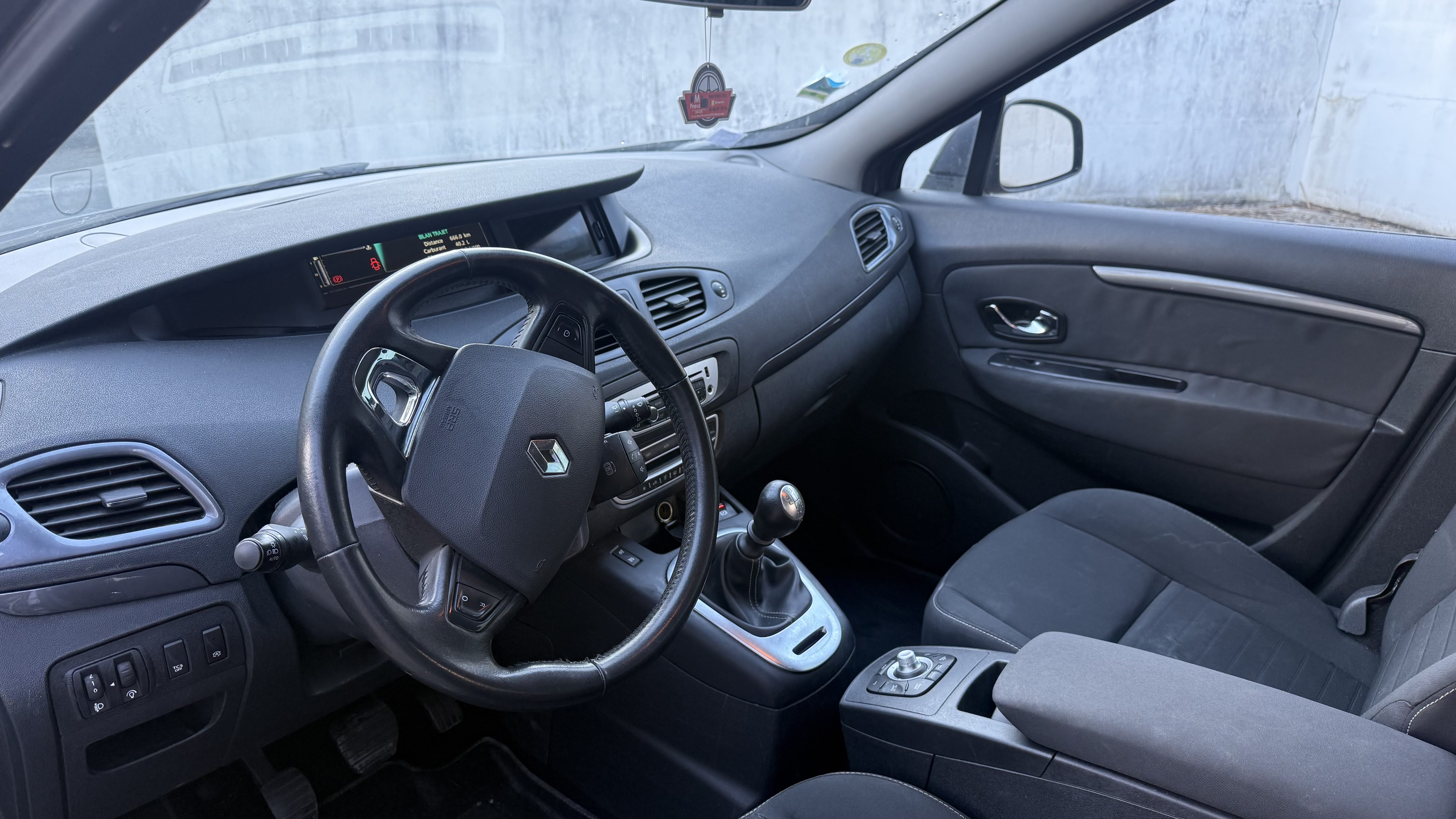 Renault Scenic avec Port USB