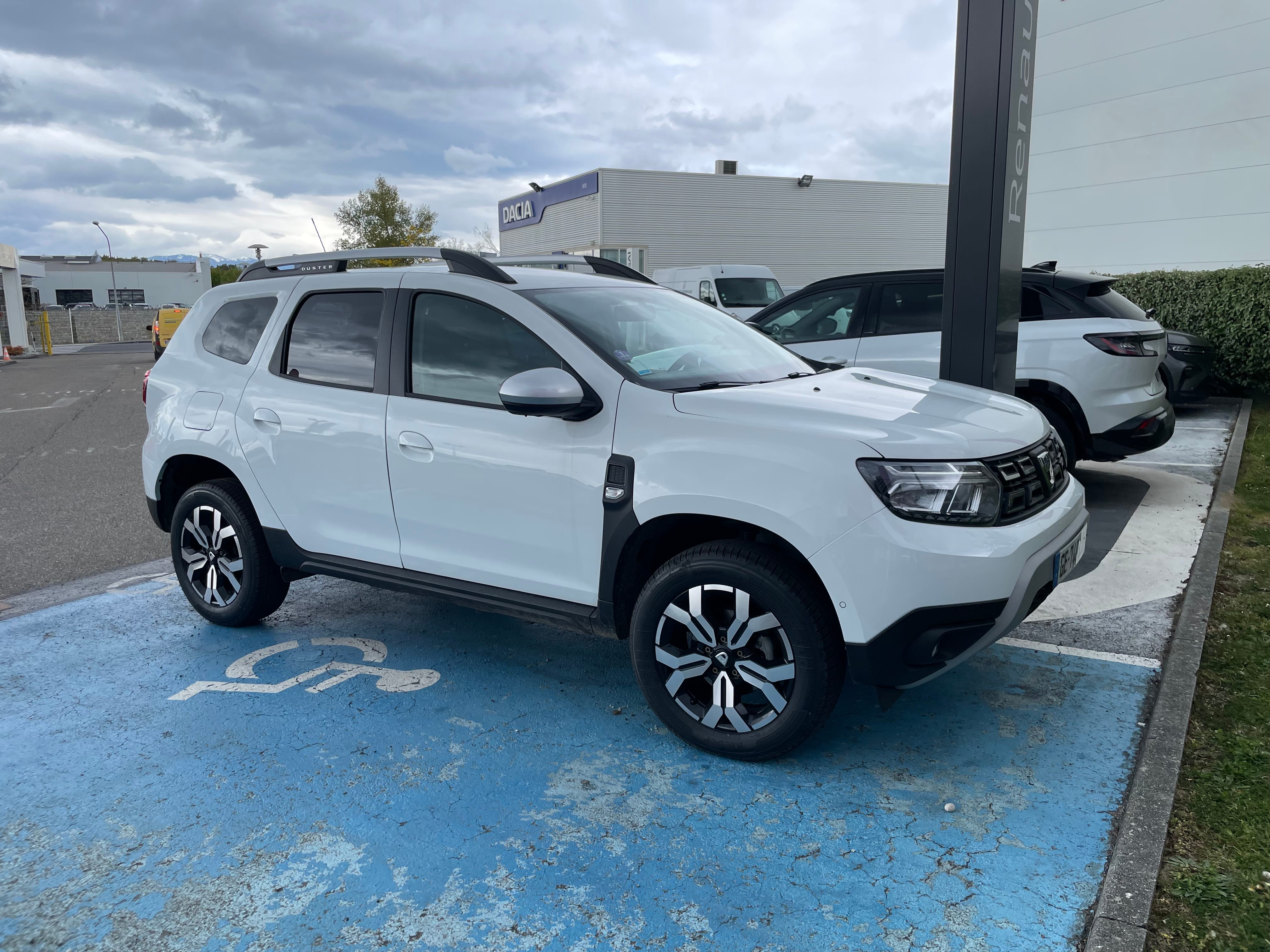 Dacia Duster, 2022, GPL