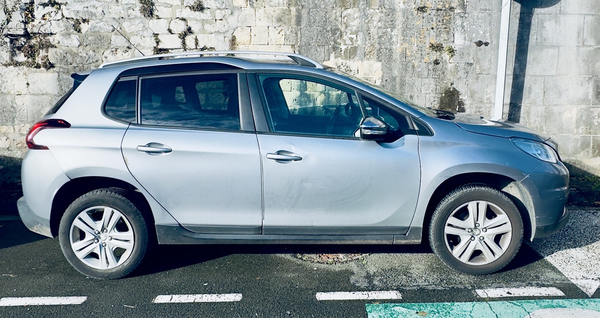 Peugeot 2008 avec Climatisation