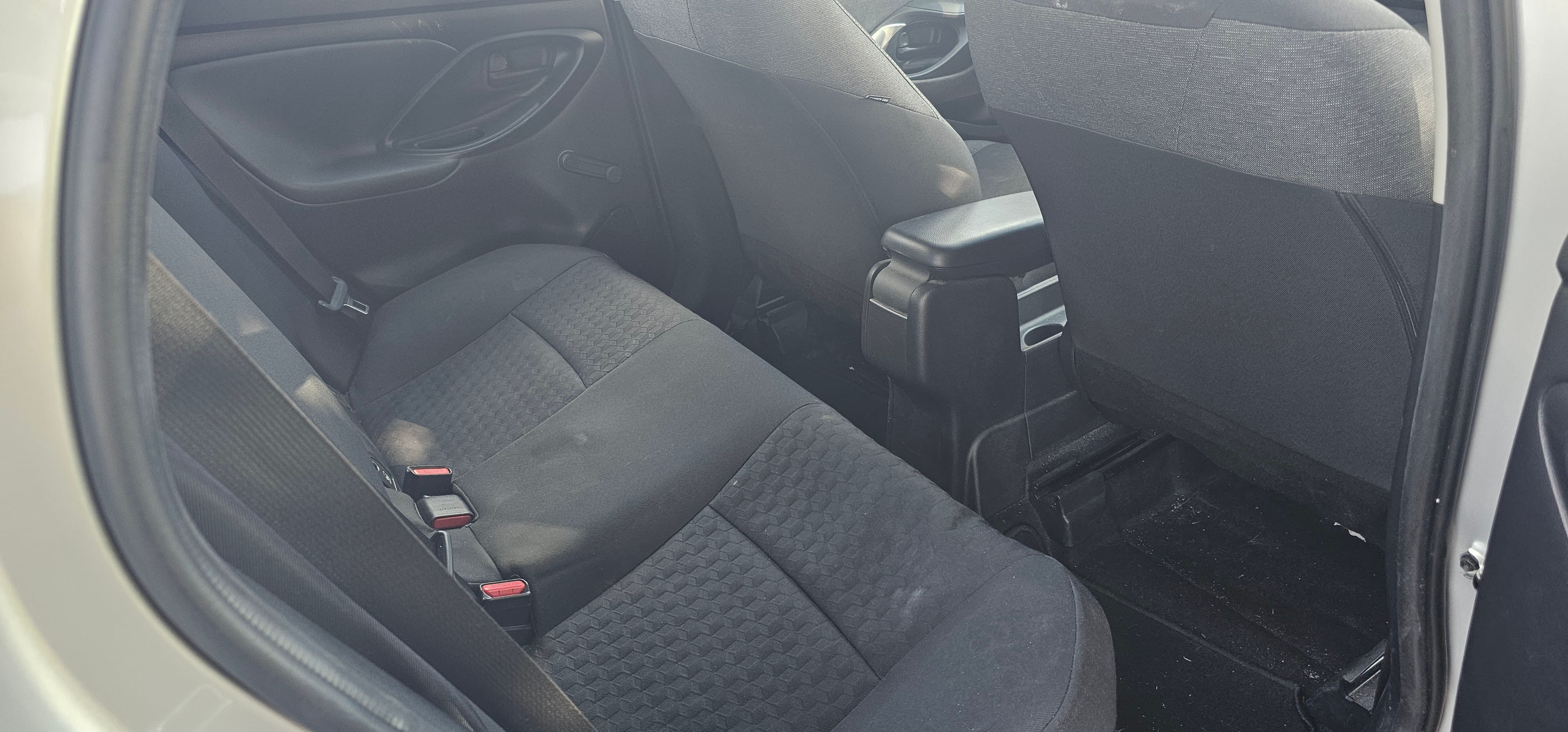 Toyota Yaris Hybride avec Climatisation