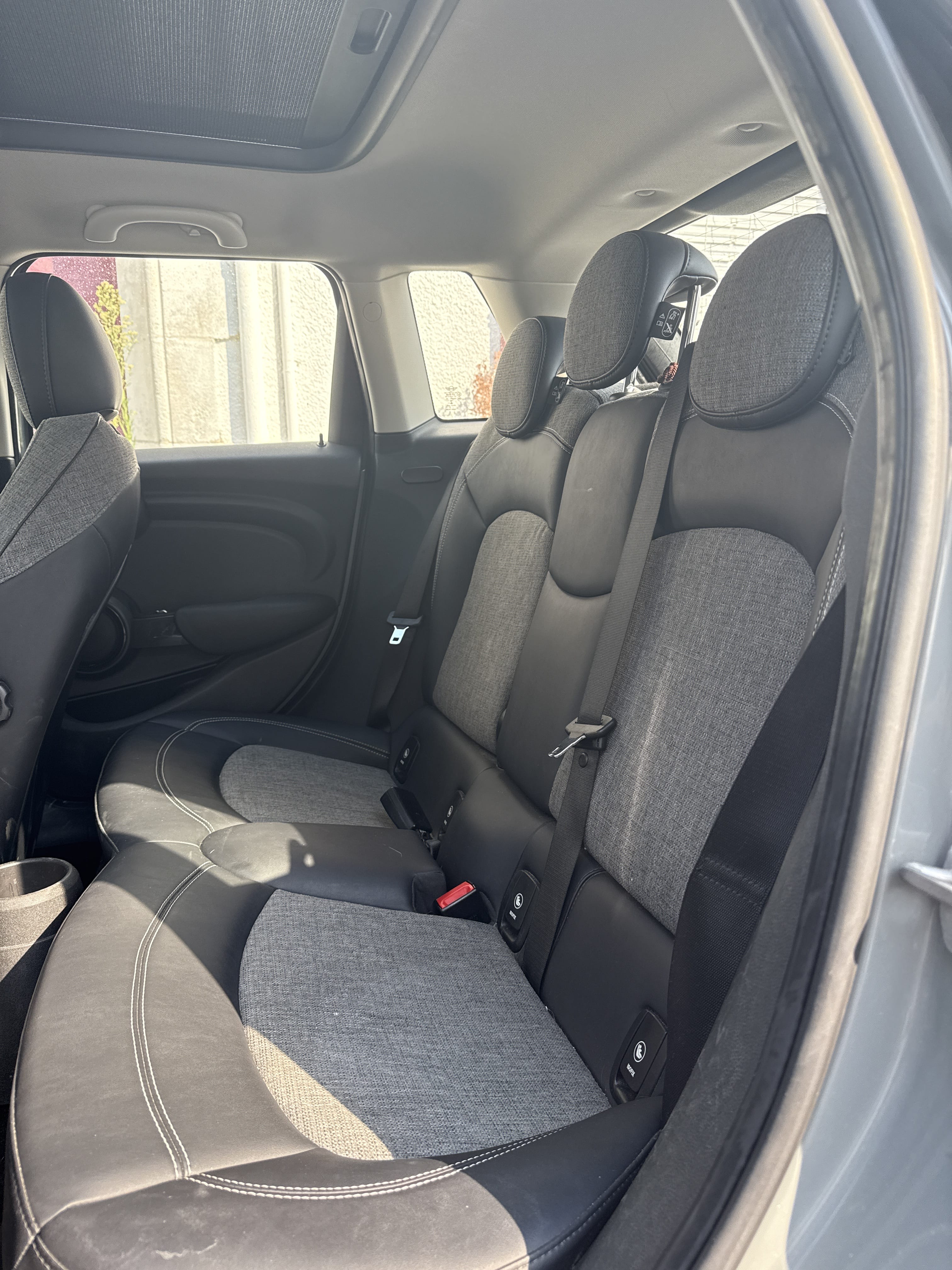 Mini Cooper 5 portes avec Entrée audio / iPod