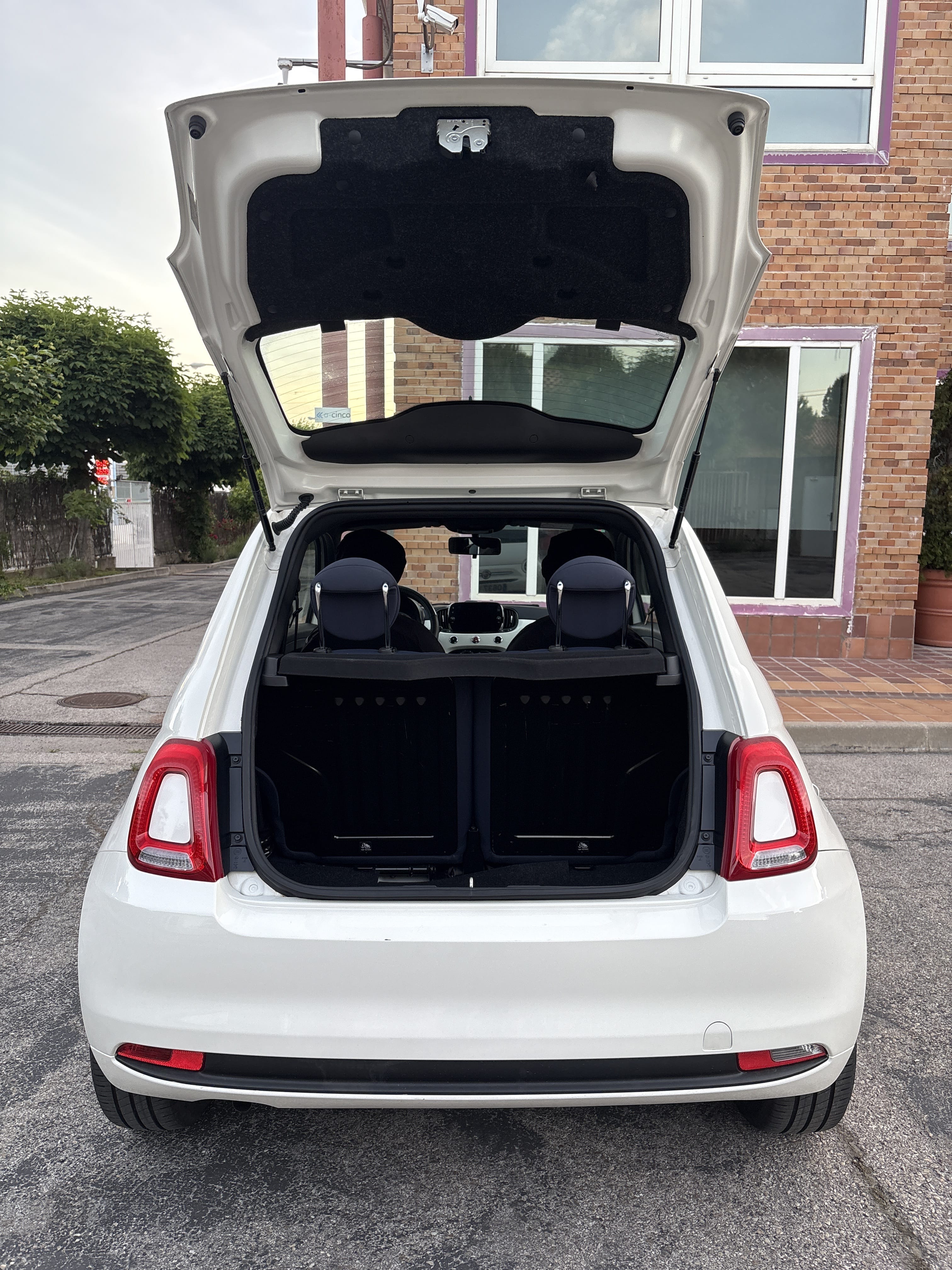 Fiat 500 con Puertos de carga USB