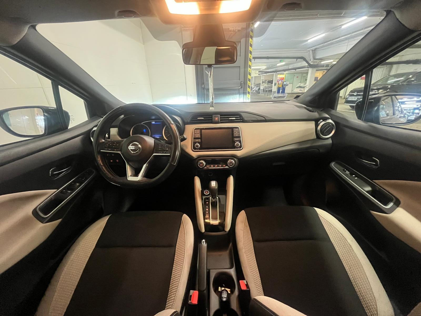 Nissan Micra avec GPS