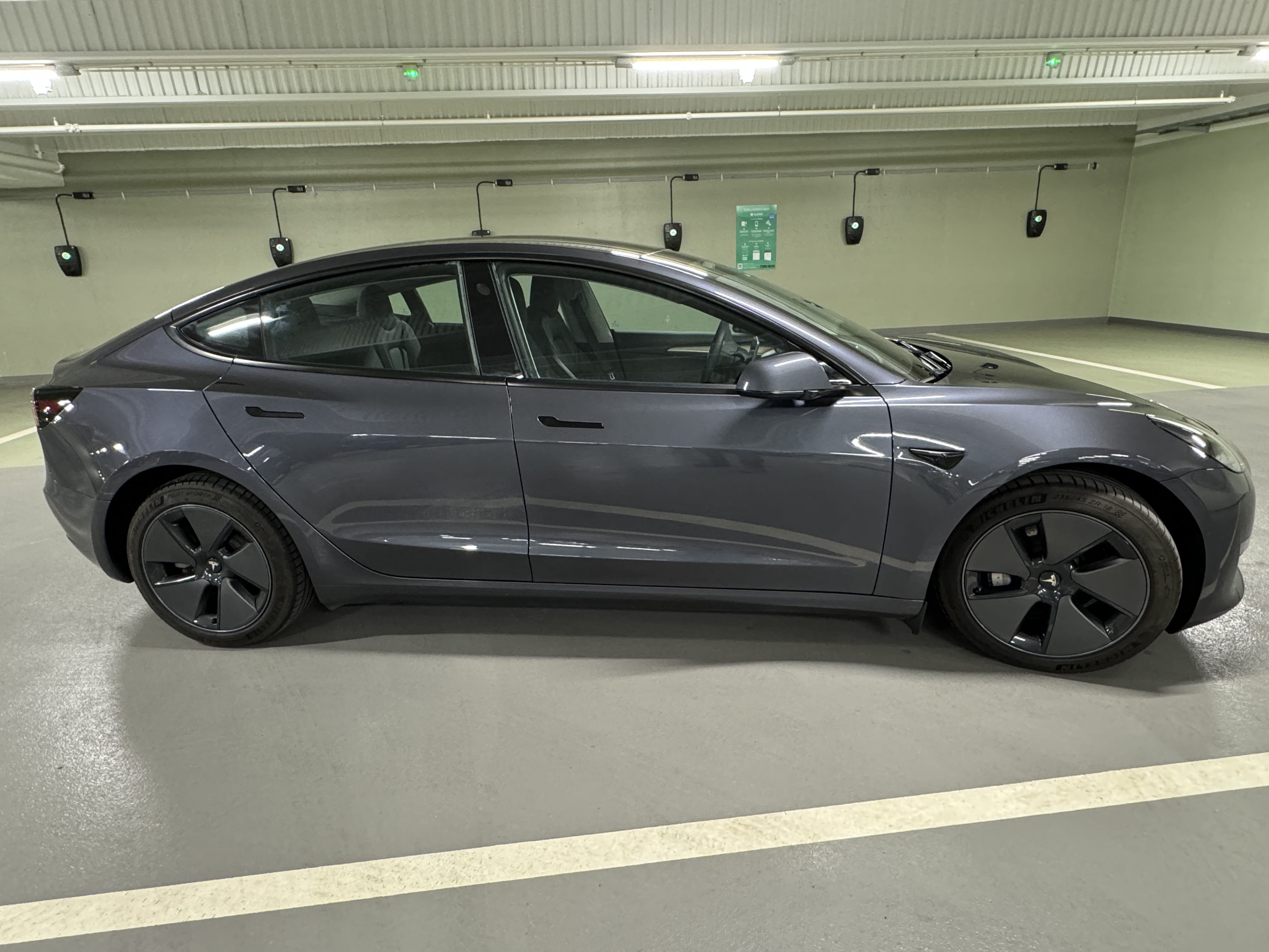 Tesla Model 3 Long Range med Aircondition