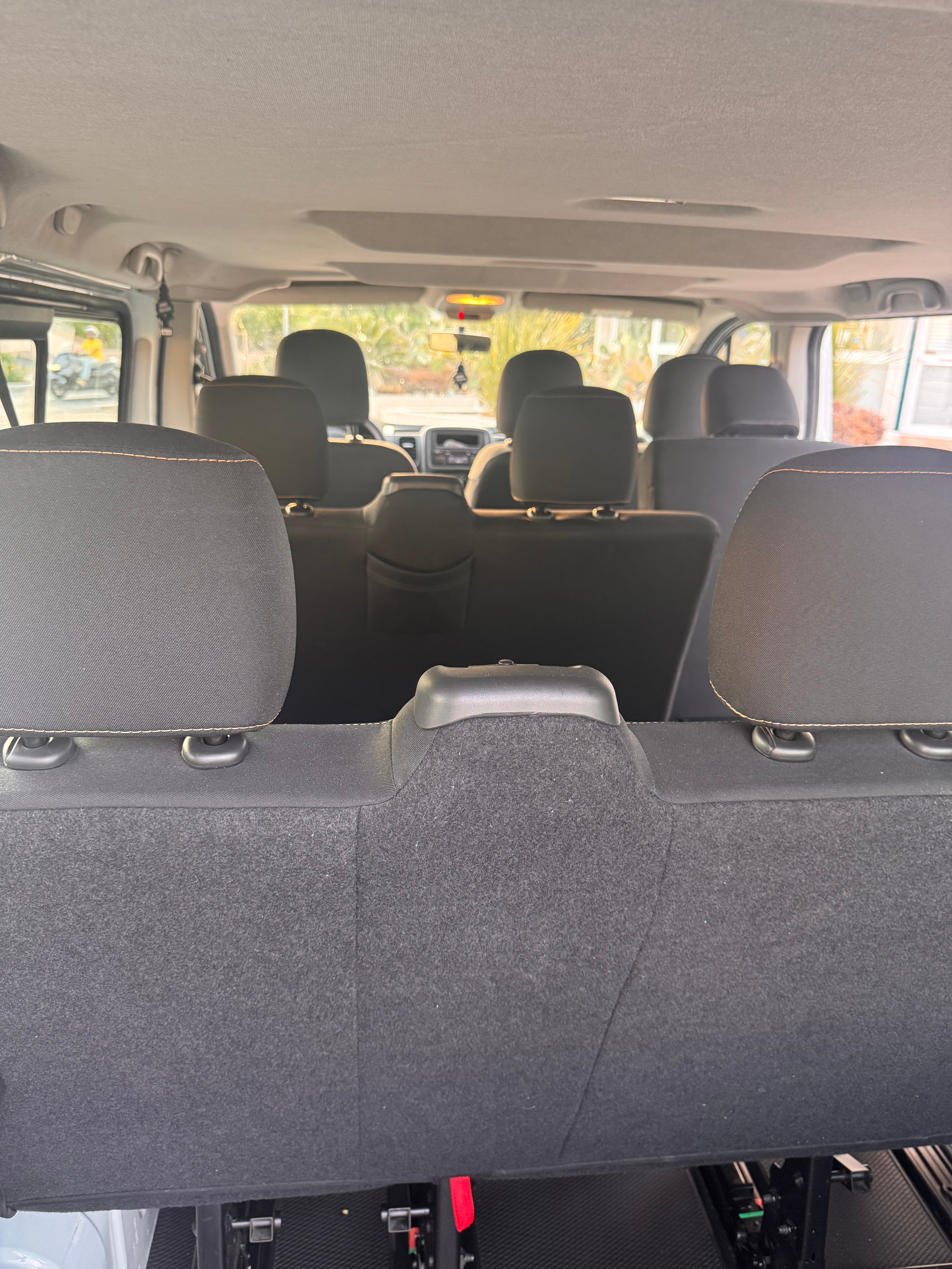 Renault Trafic Passenger with Bluetooth audio