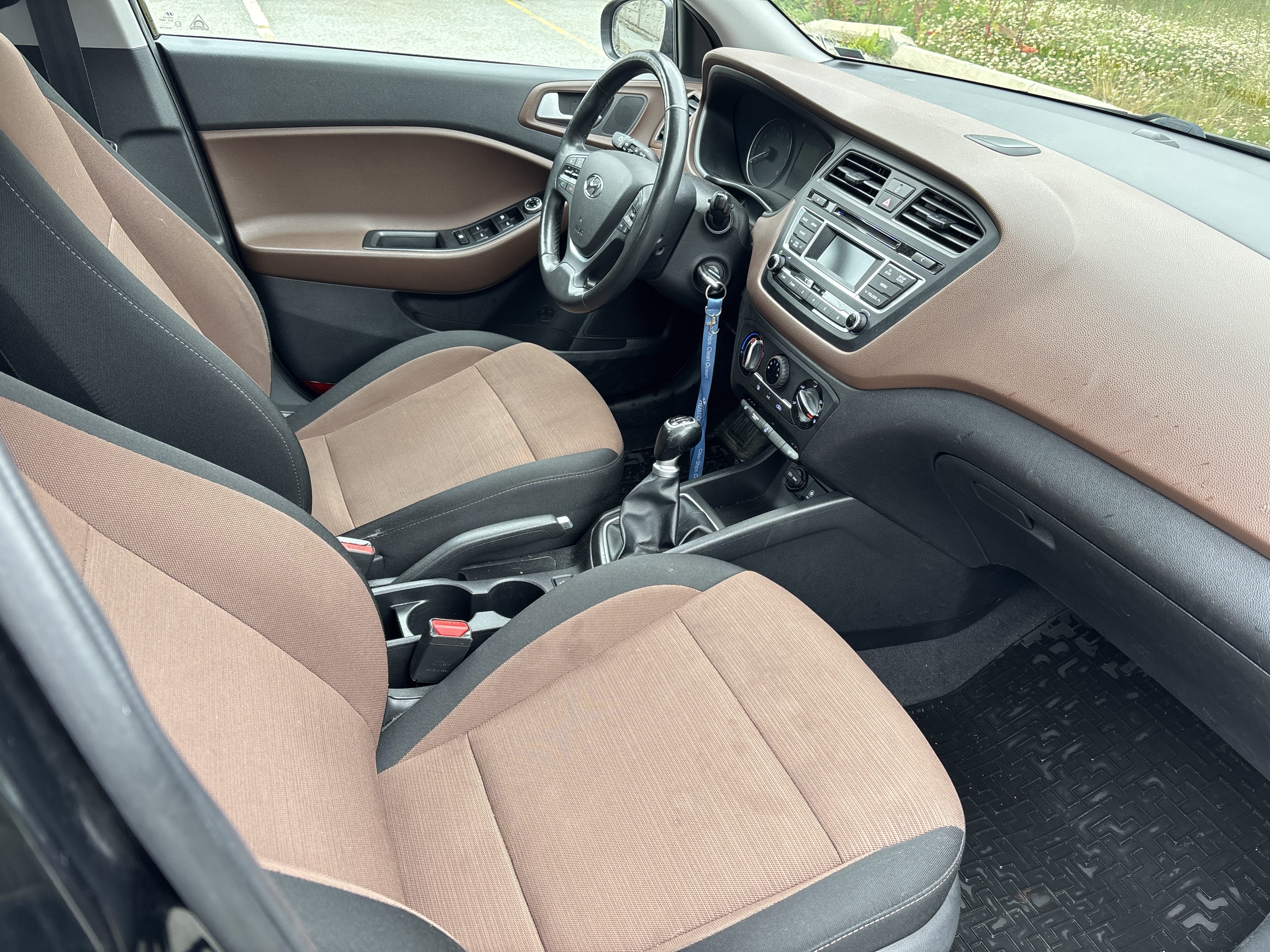 Hyundai i20 Sort 5 seter