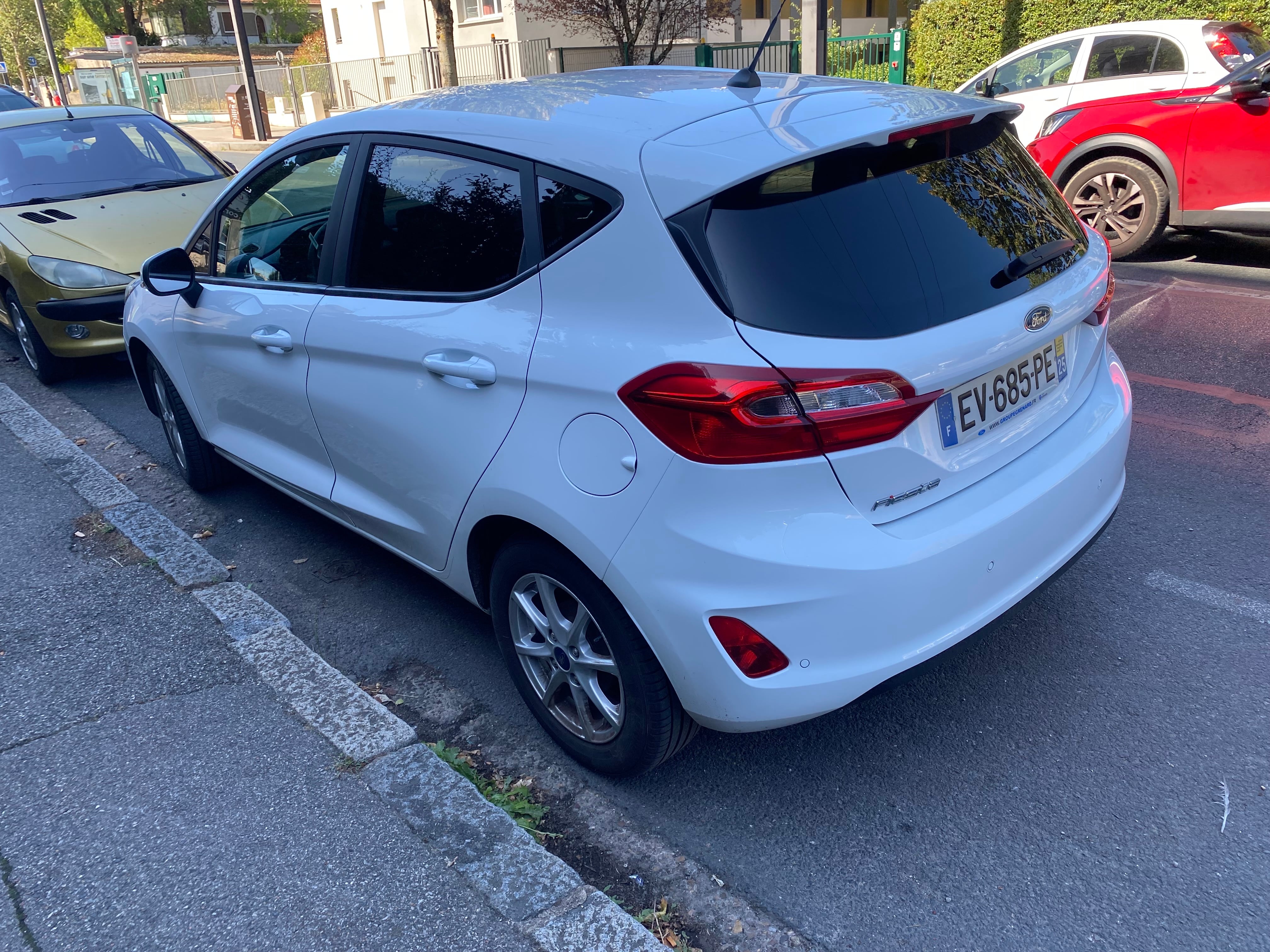 Ford Fiesta avec GPS