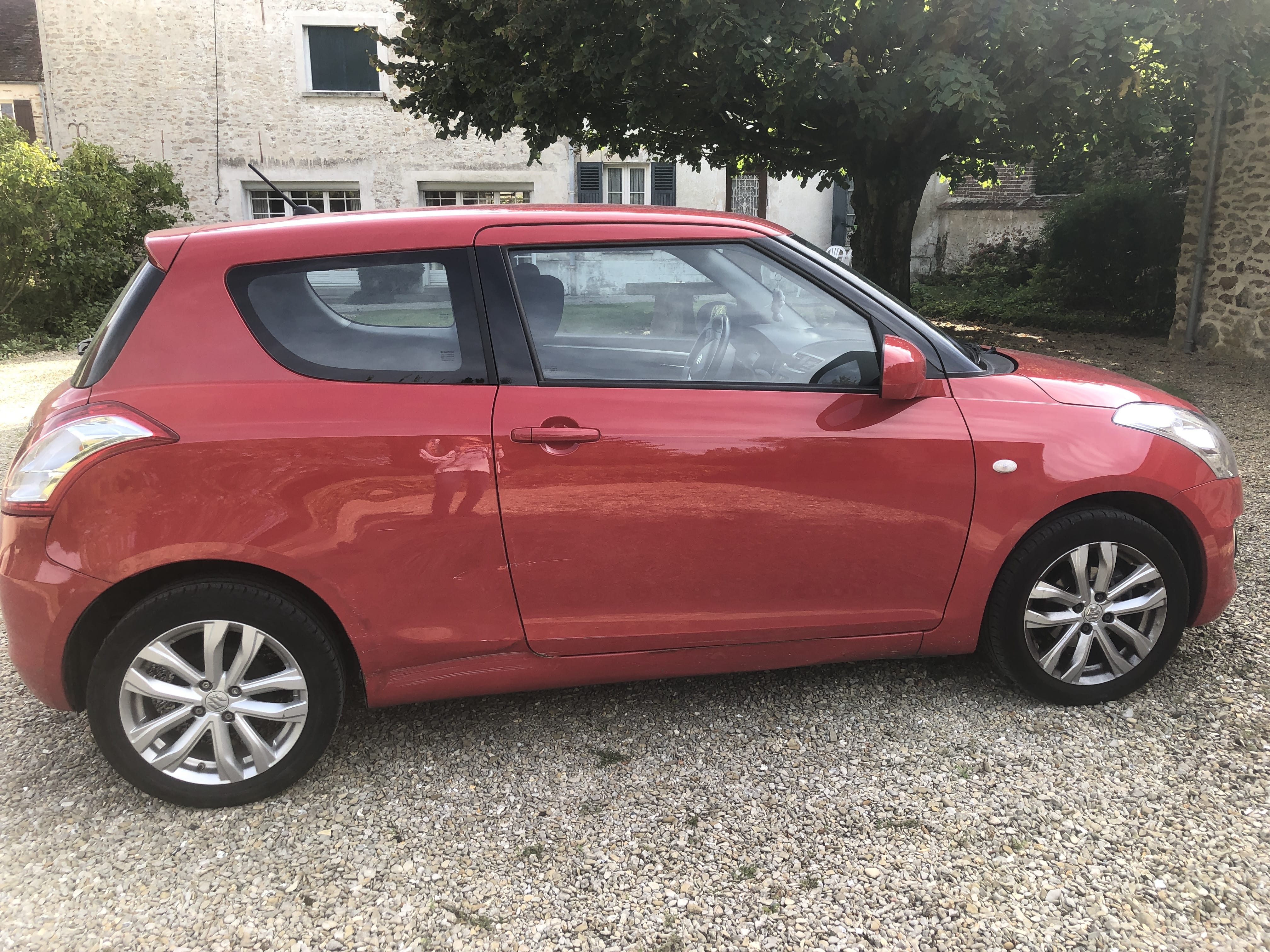 Suzuki Swift avec Climatisation