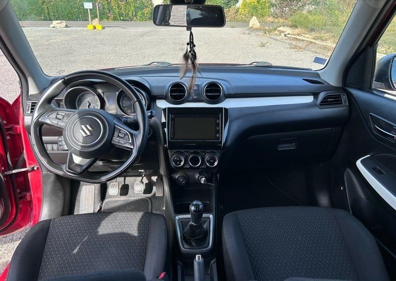 Suzuki Swift avec Caméra de recul