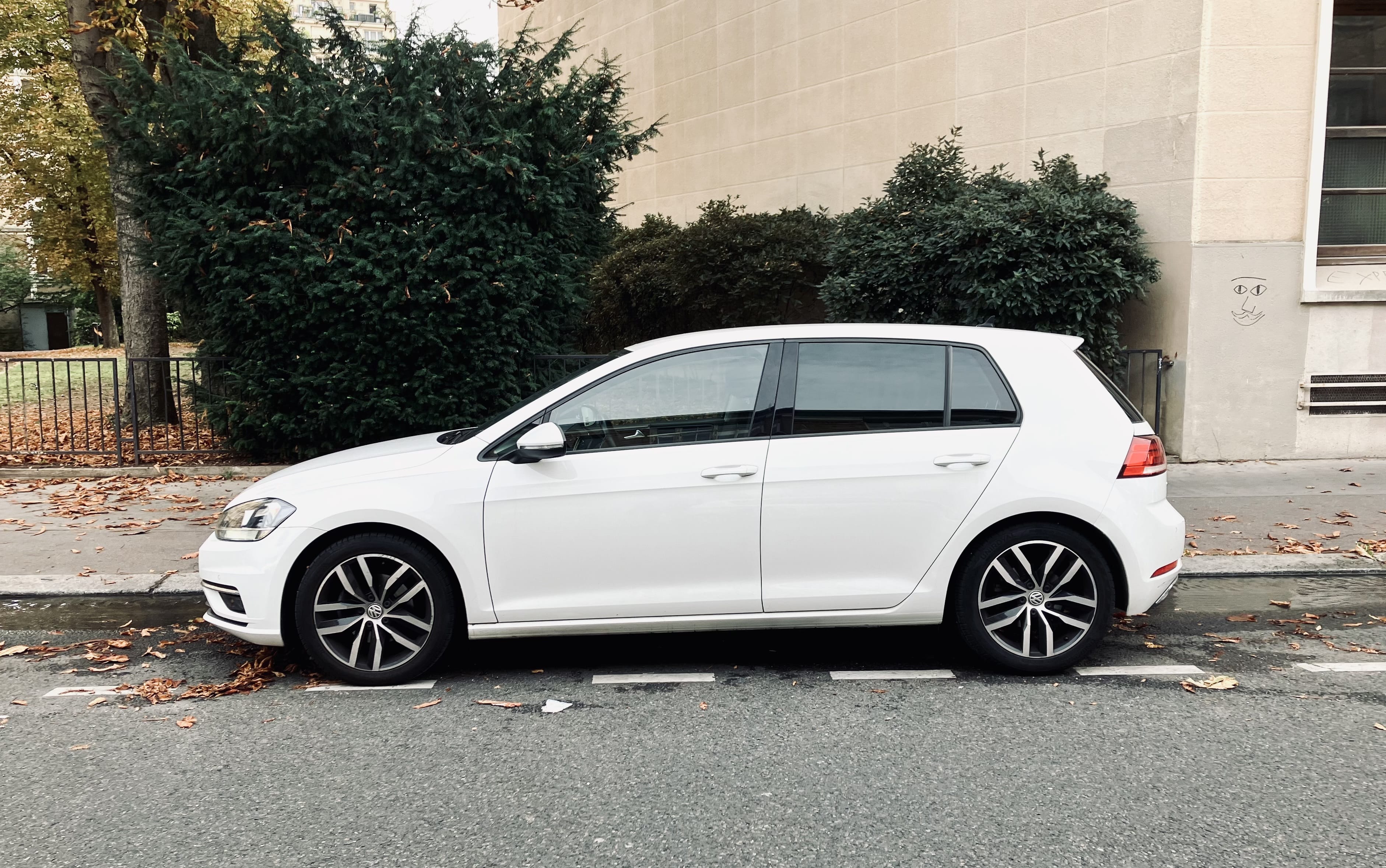 Volkswagen Golf with Air conditioning