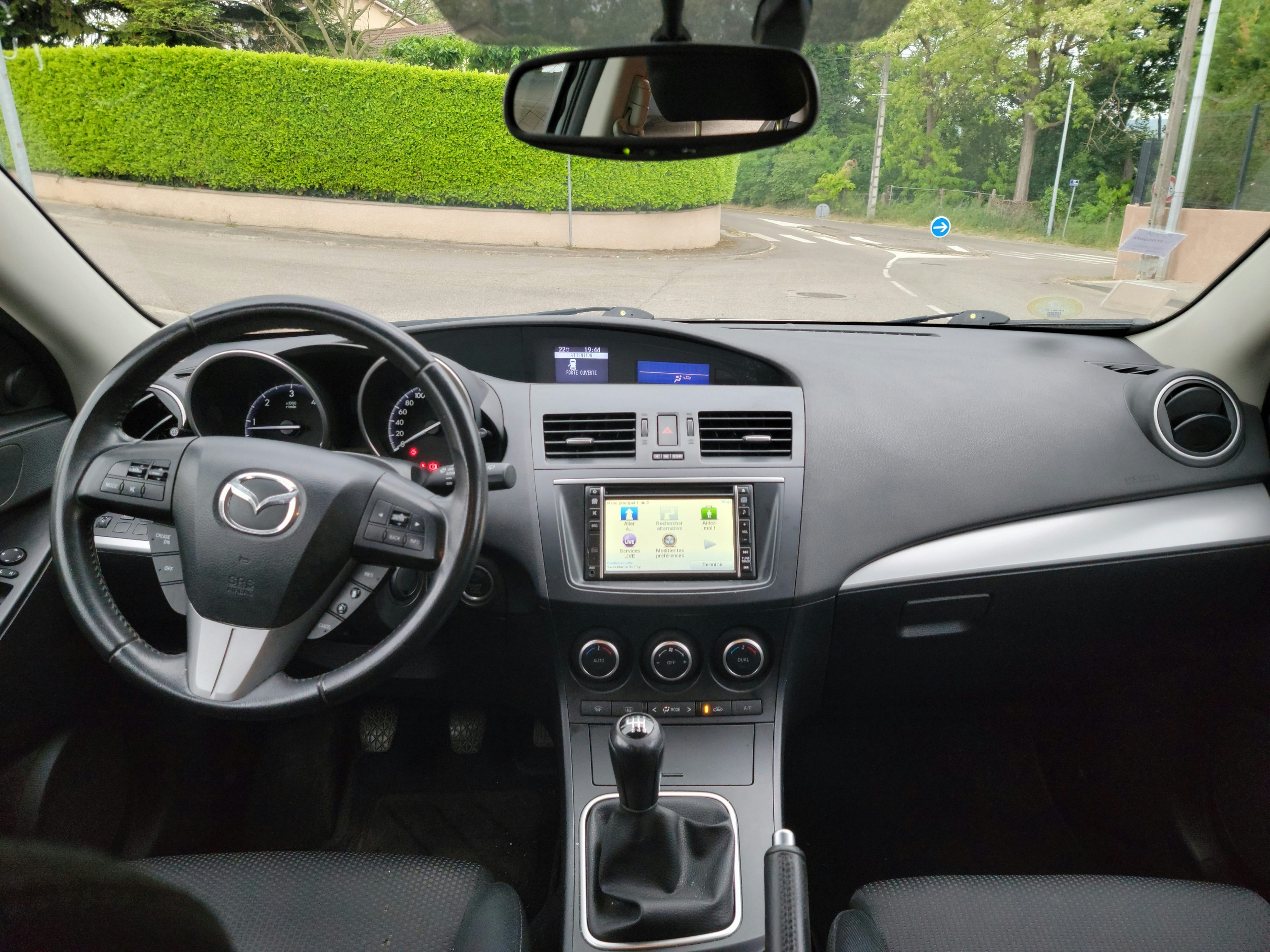 Mazda 3 avec GPS
