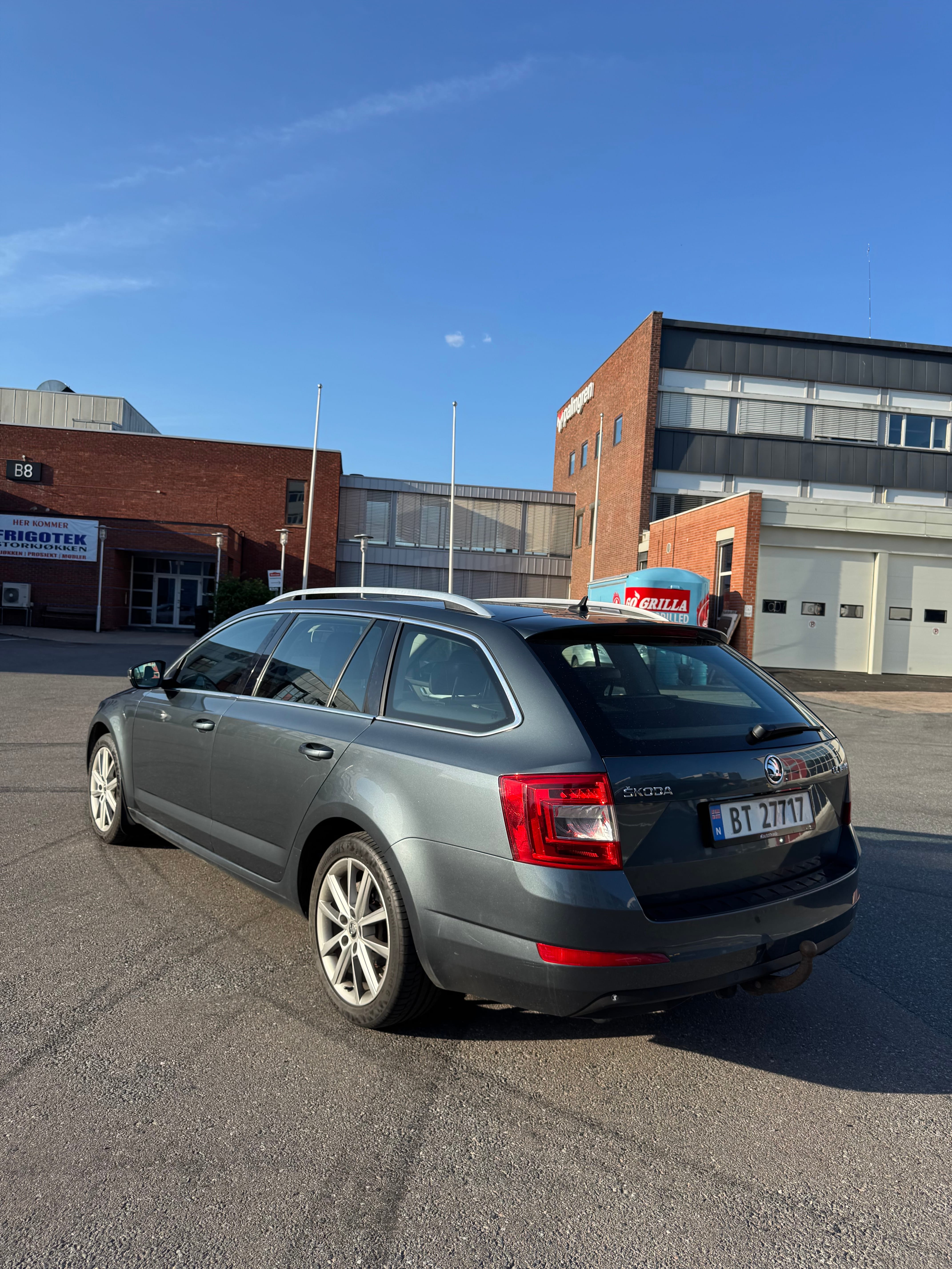 Skoda Octavia 1,4 turbo 150hk med Ryggekamera