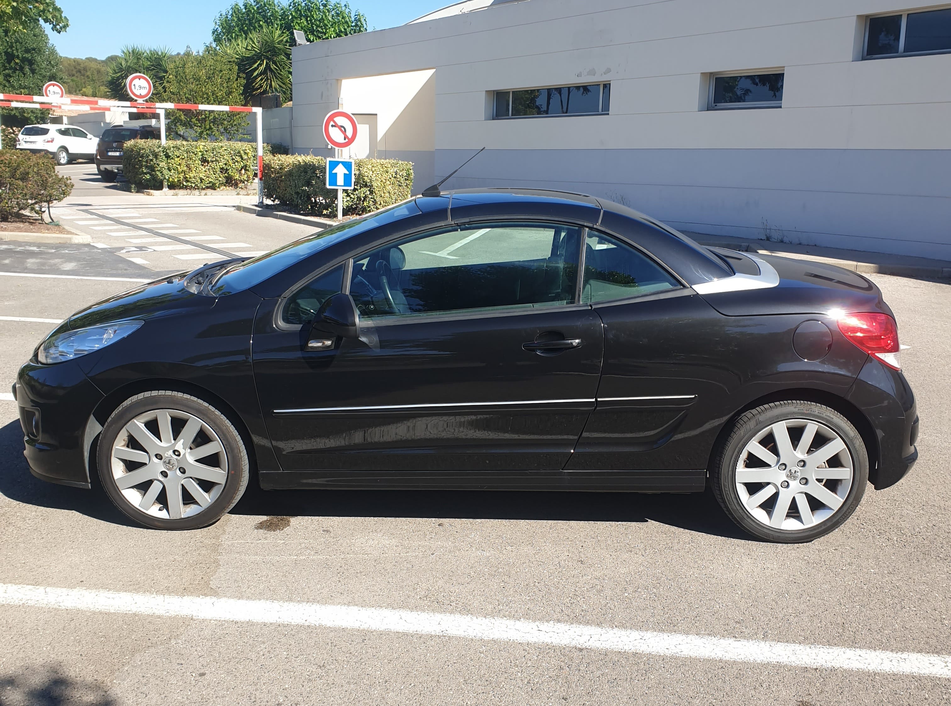 Peugeot 207 CC avec Climatisation