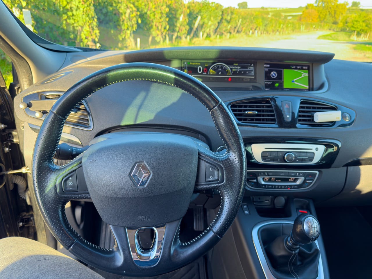 Renault Grand Scenic avec Entrée audio / iPod