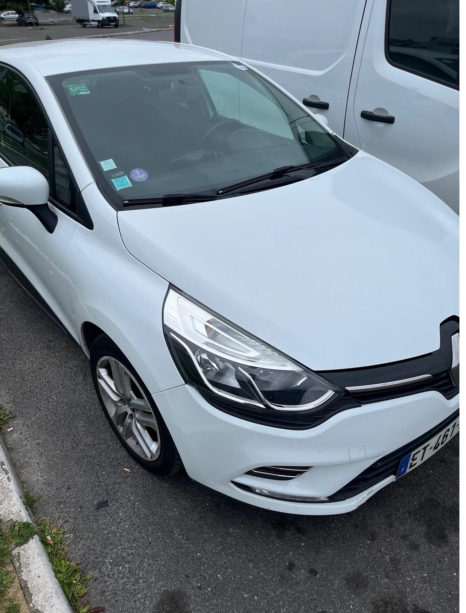 Renault Clio ET461AX avec Régulateur de vitesse