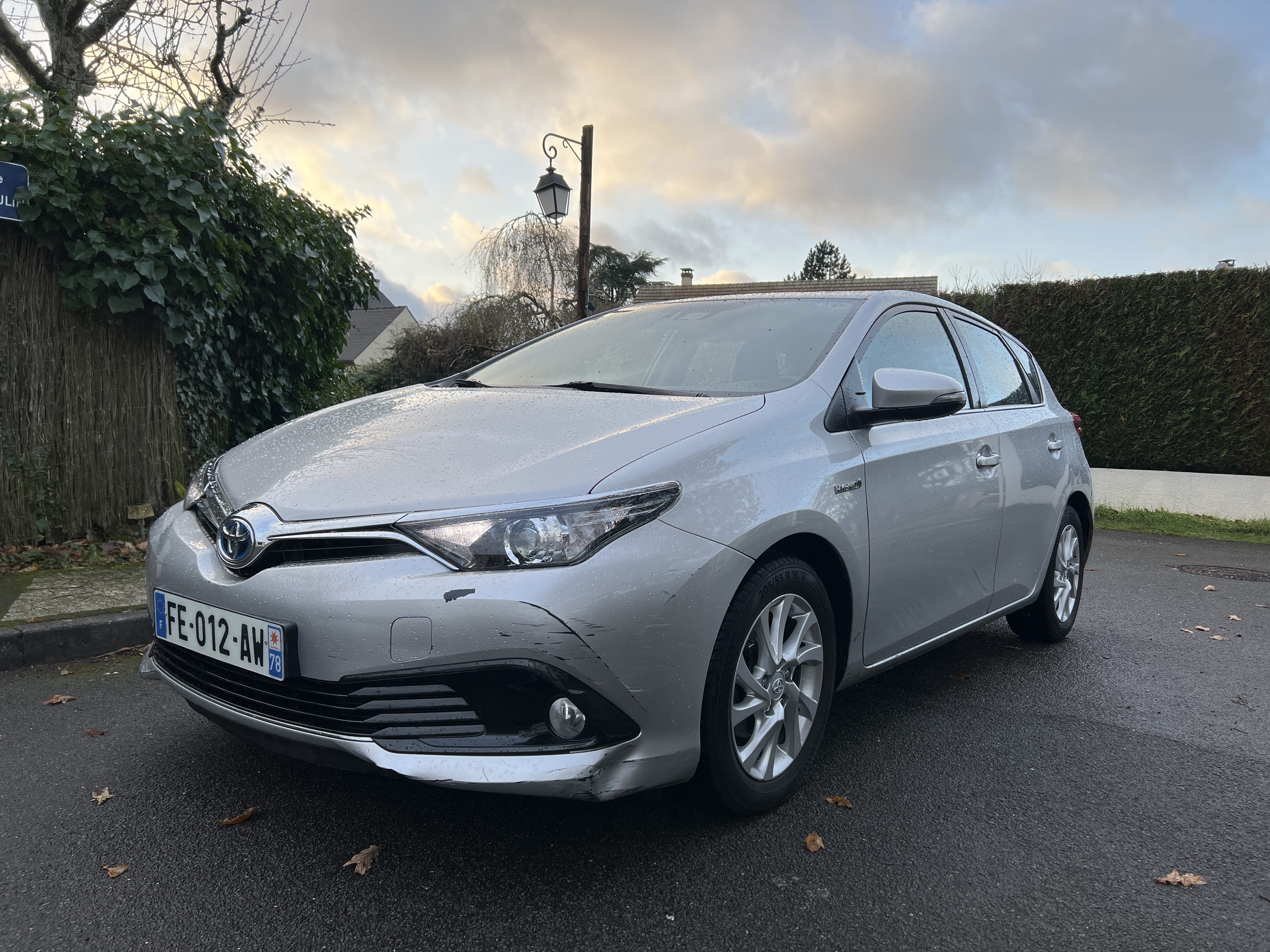 Toyota Auris, 2019, Essence 95 / Elektrisk (hybrid), automatisk