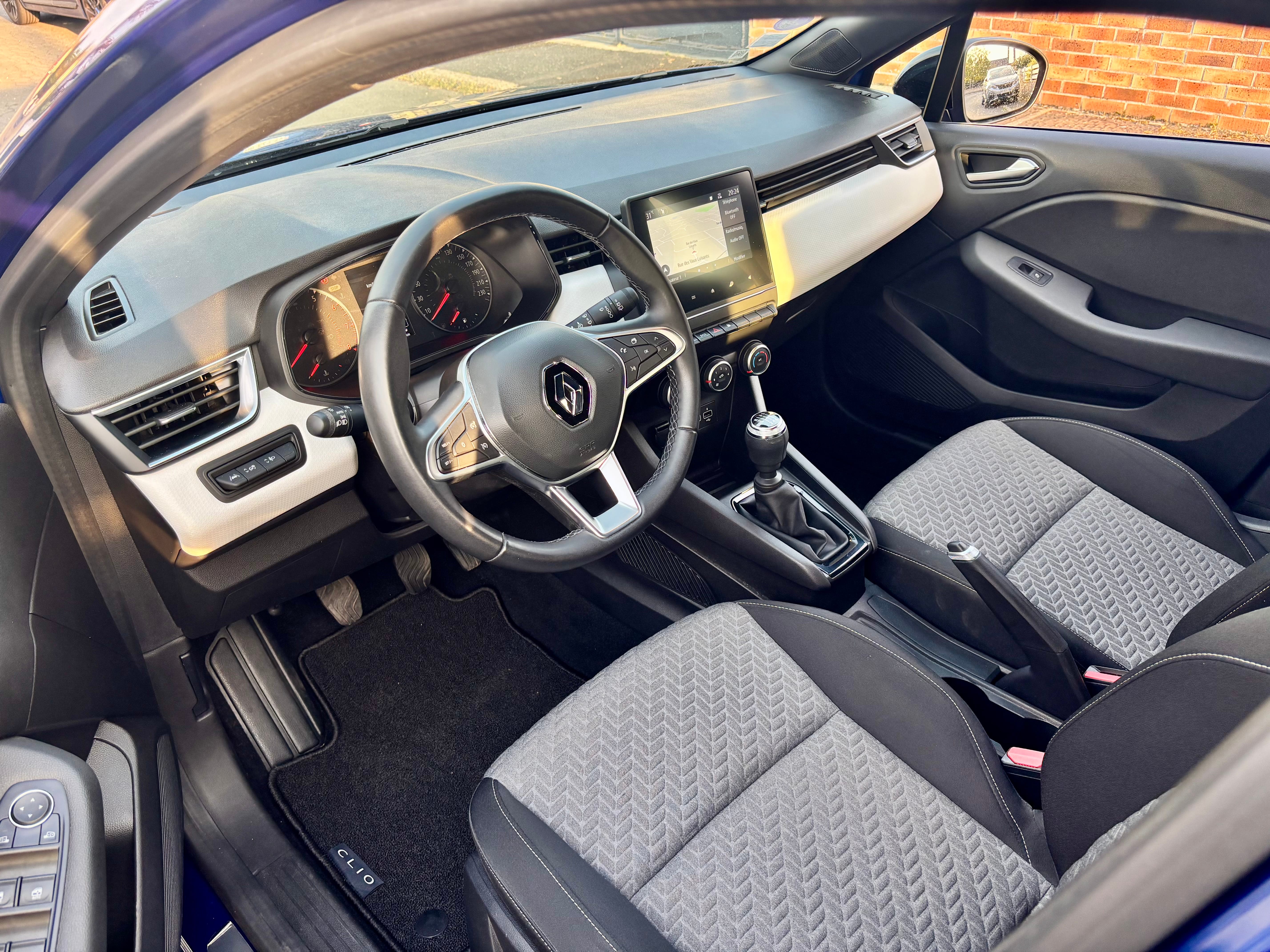 Renault Clio avec GPS