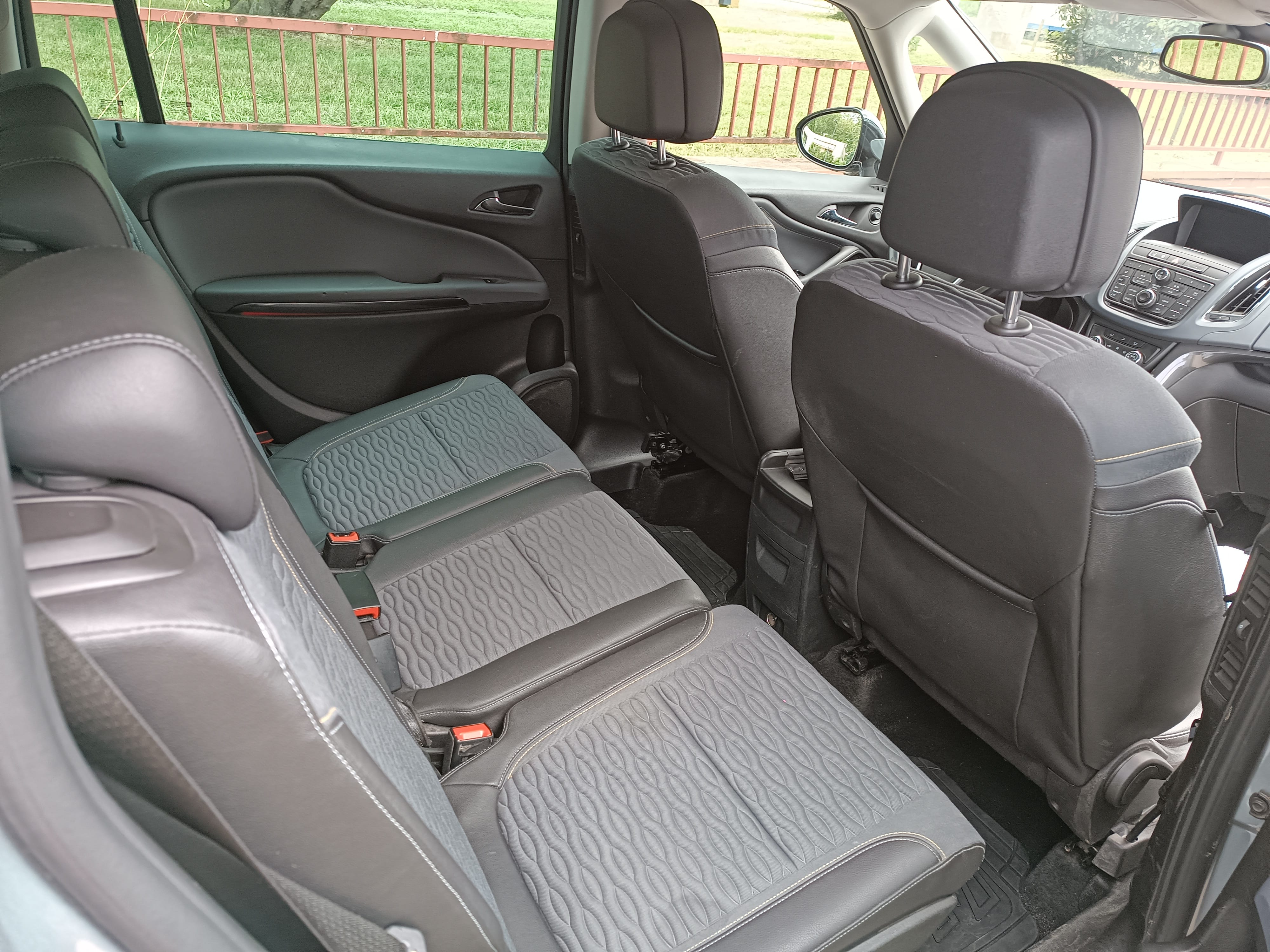 Opel Zafira avec Audio Bluetooth