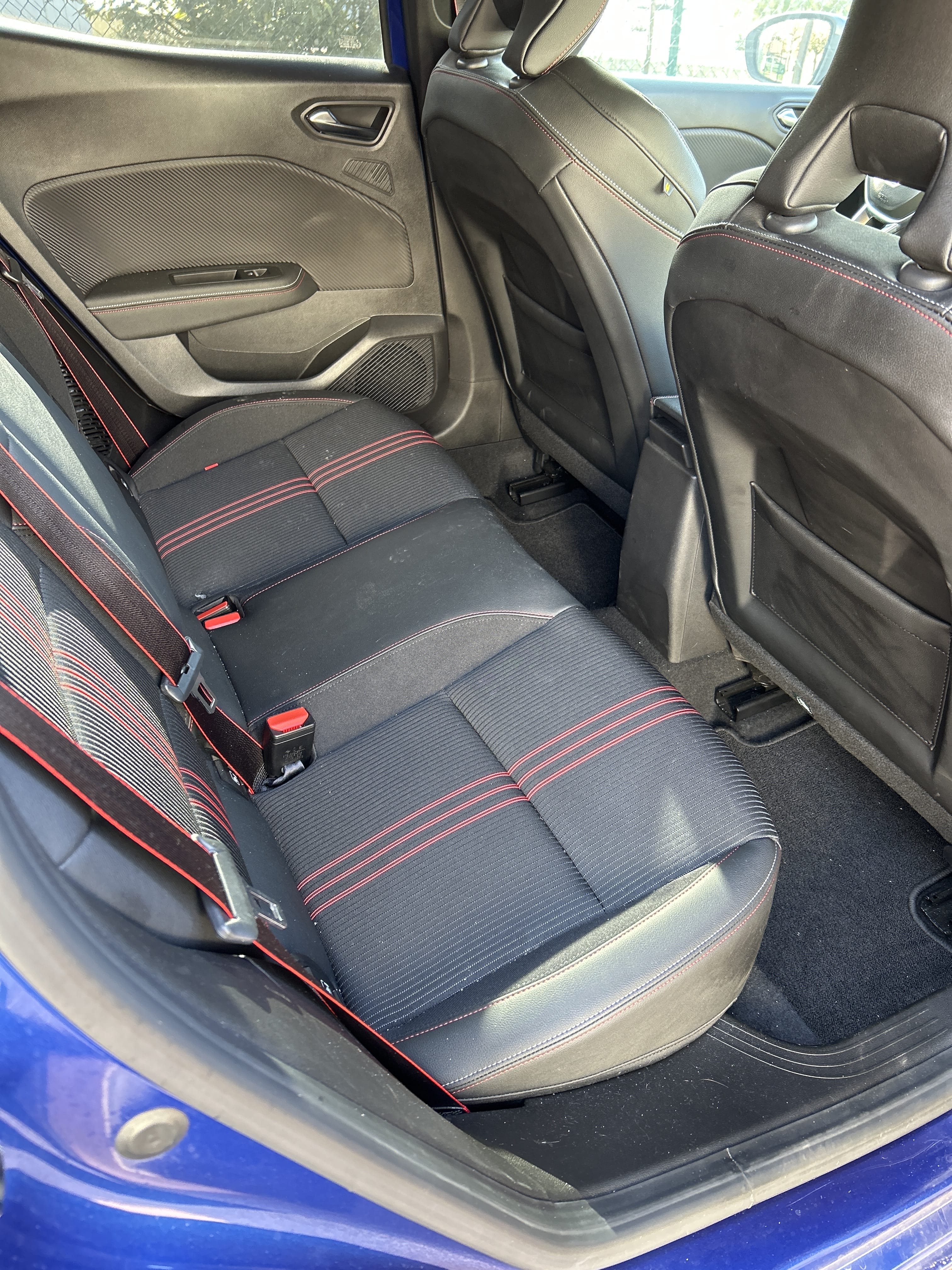 Renault Clio E-tech avec Entrée audio / iPod