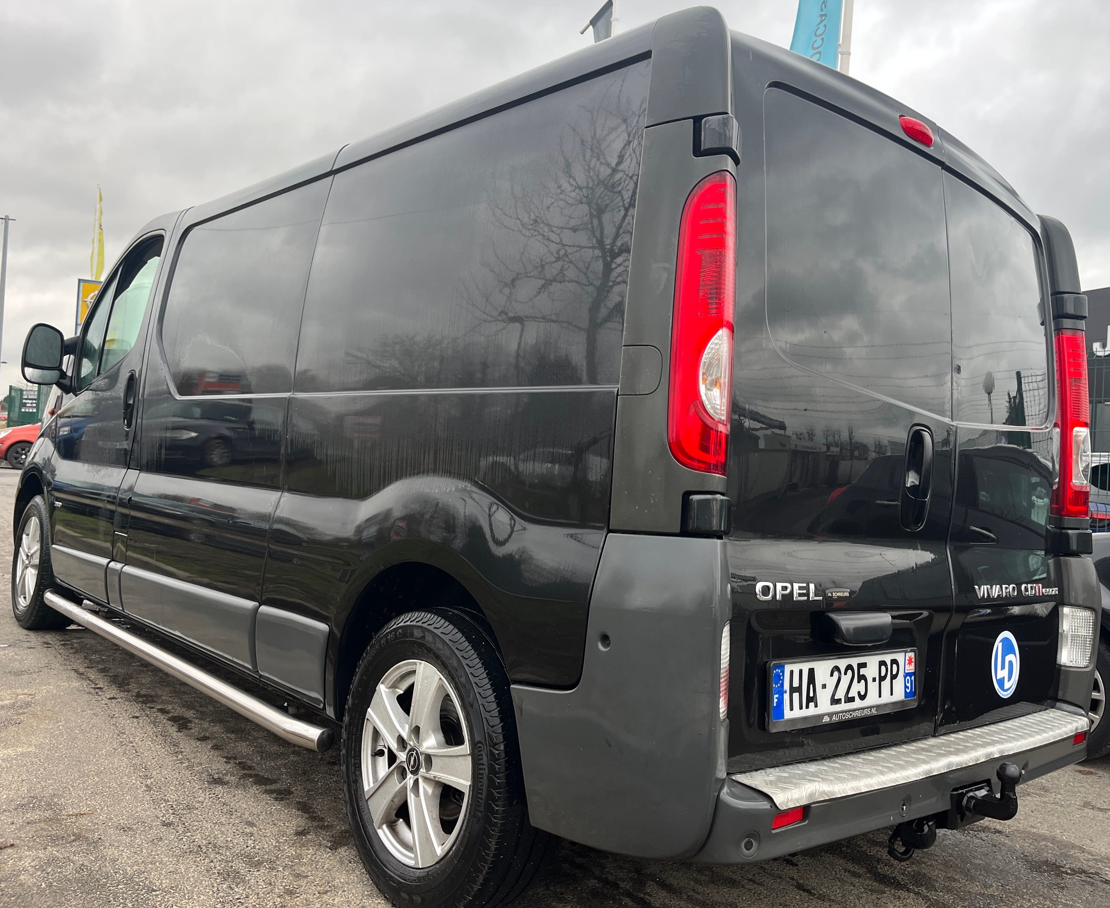 Opel Vivaro avec Régulateur de vitesse
