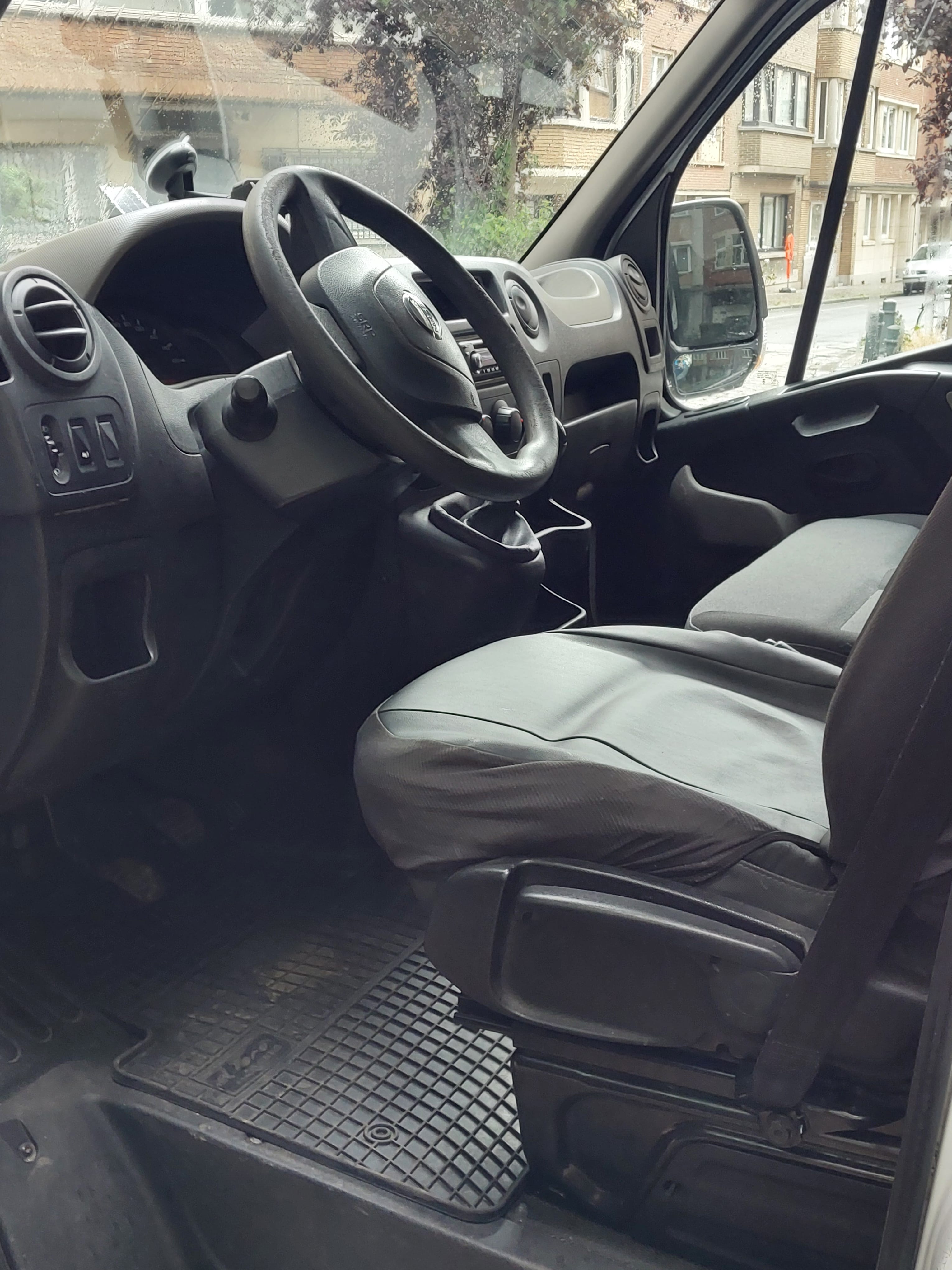 Nissan NV400 2.3 dCi avec Régulateur de vitesse