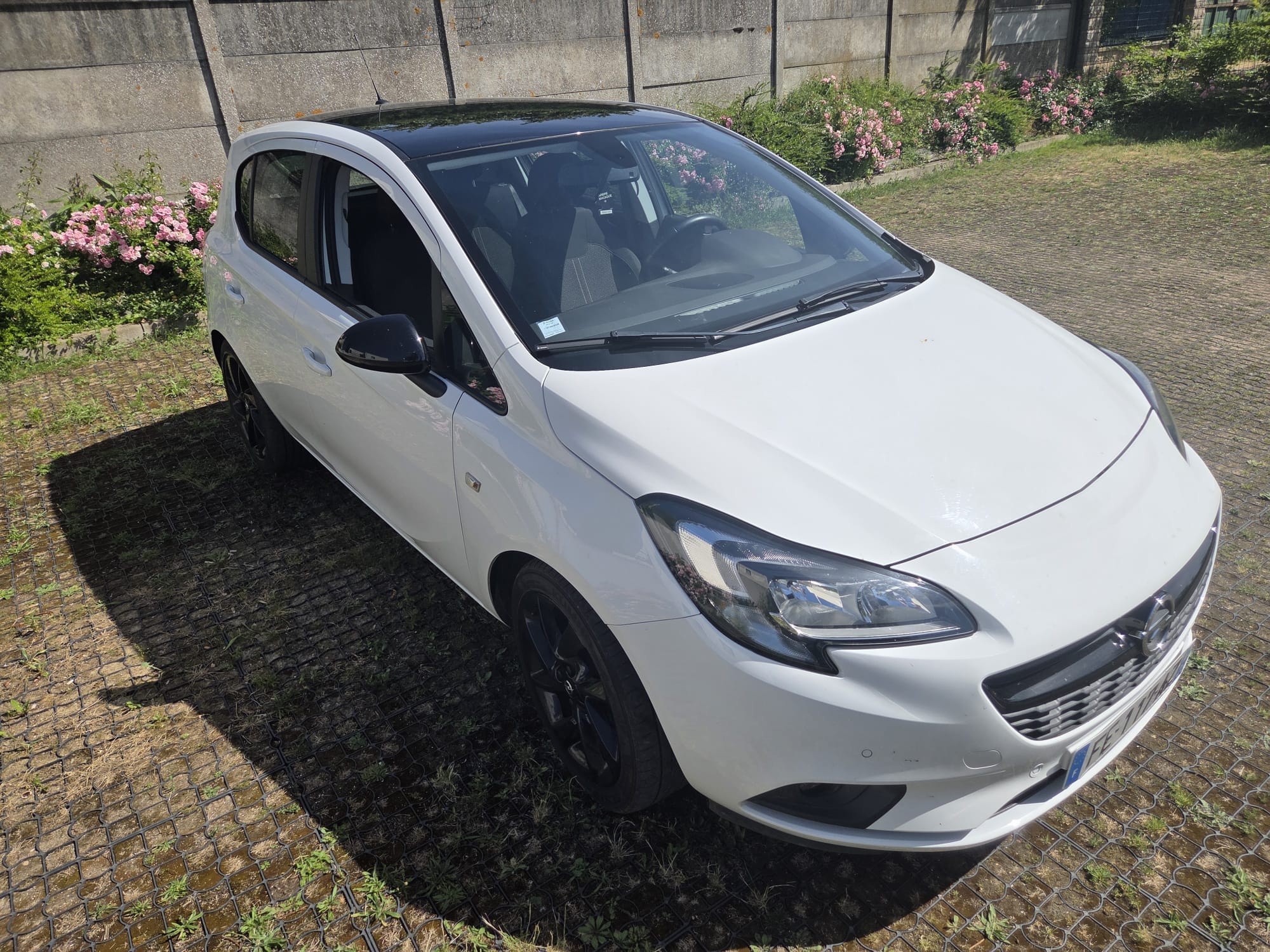 Opel Corsa Black Edition avec Régulateur de vitesse