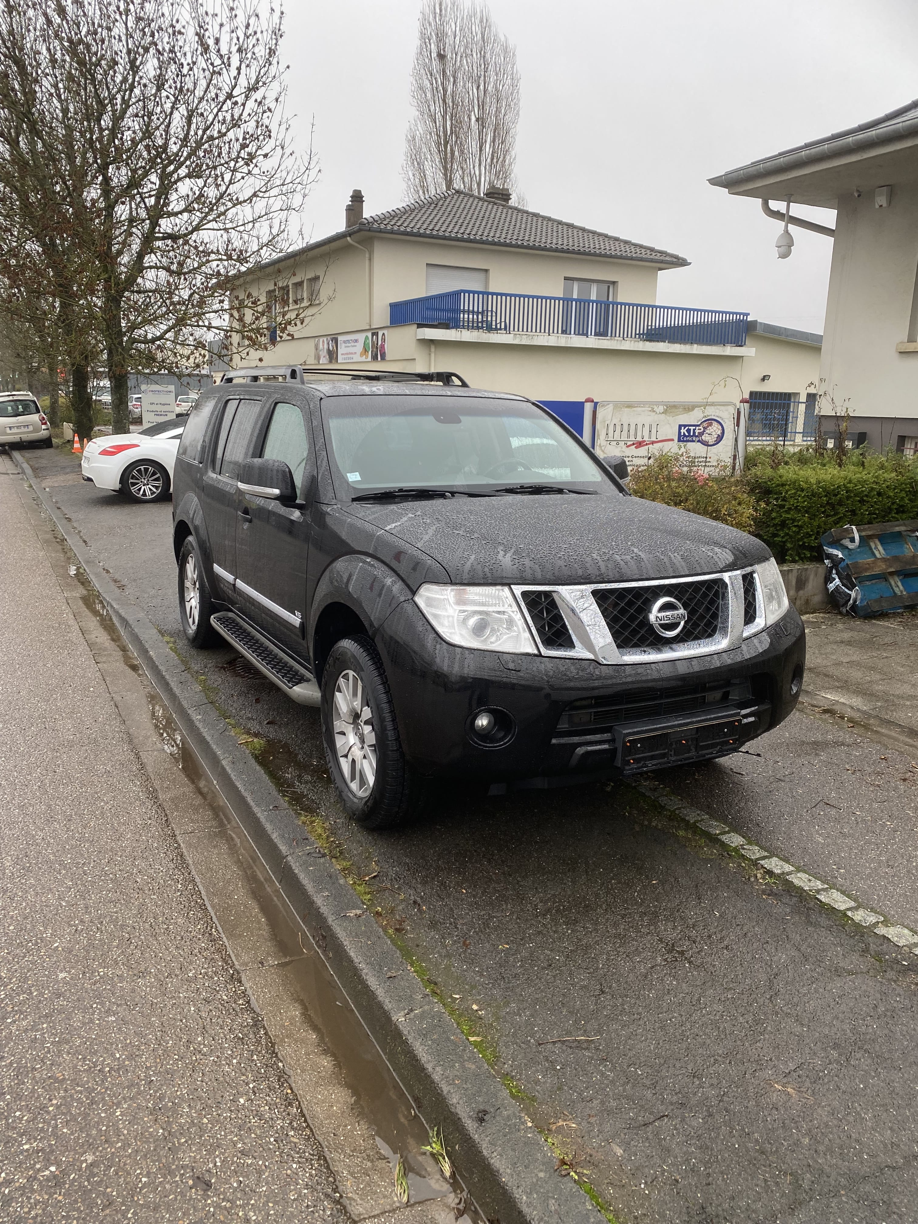 Nissan Pathfinder V6 3.0  4x4, 2013, Diesel, automatique, 7 places