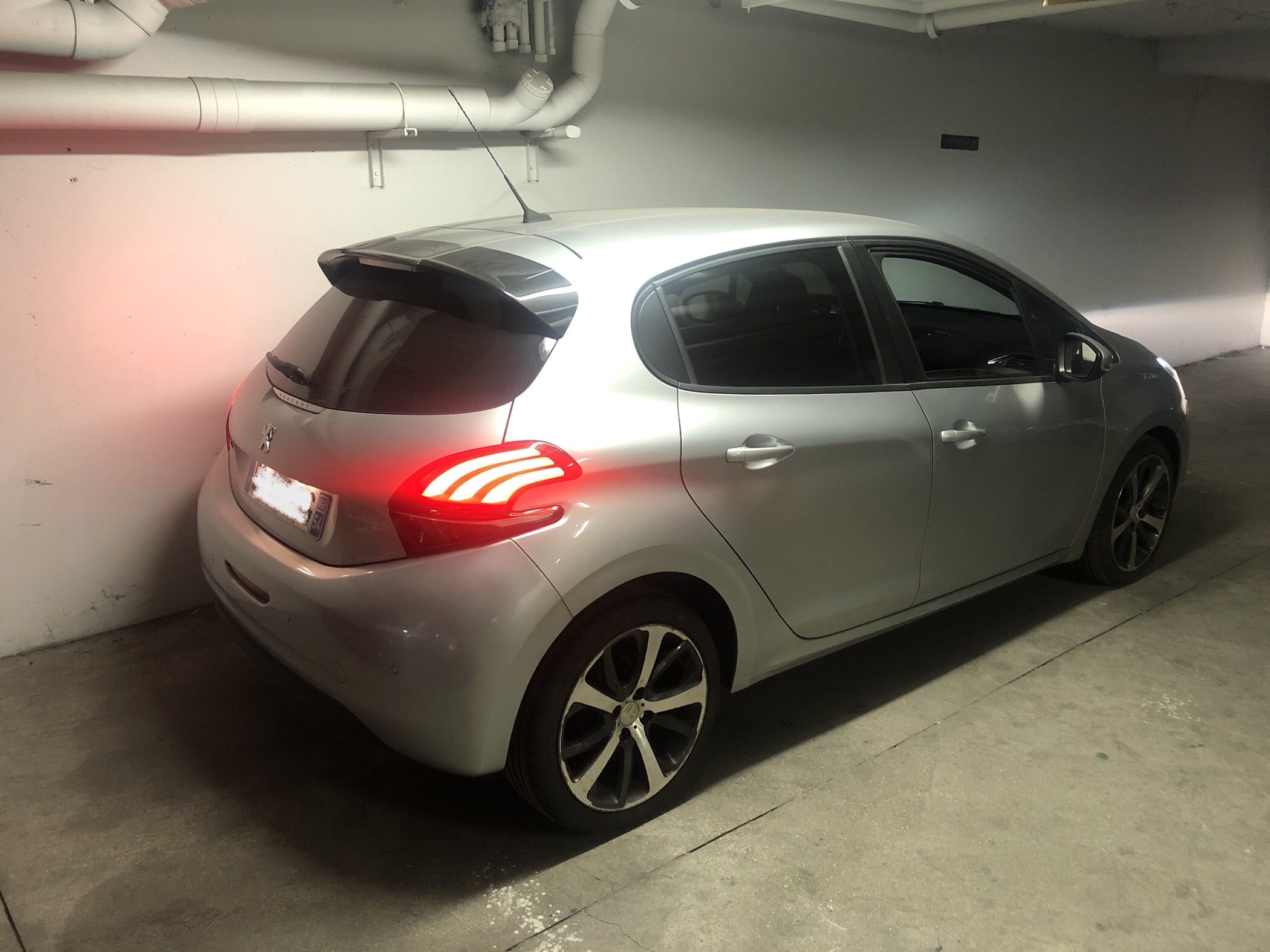 Peugeot 208 avec Climatisation