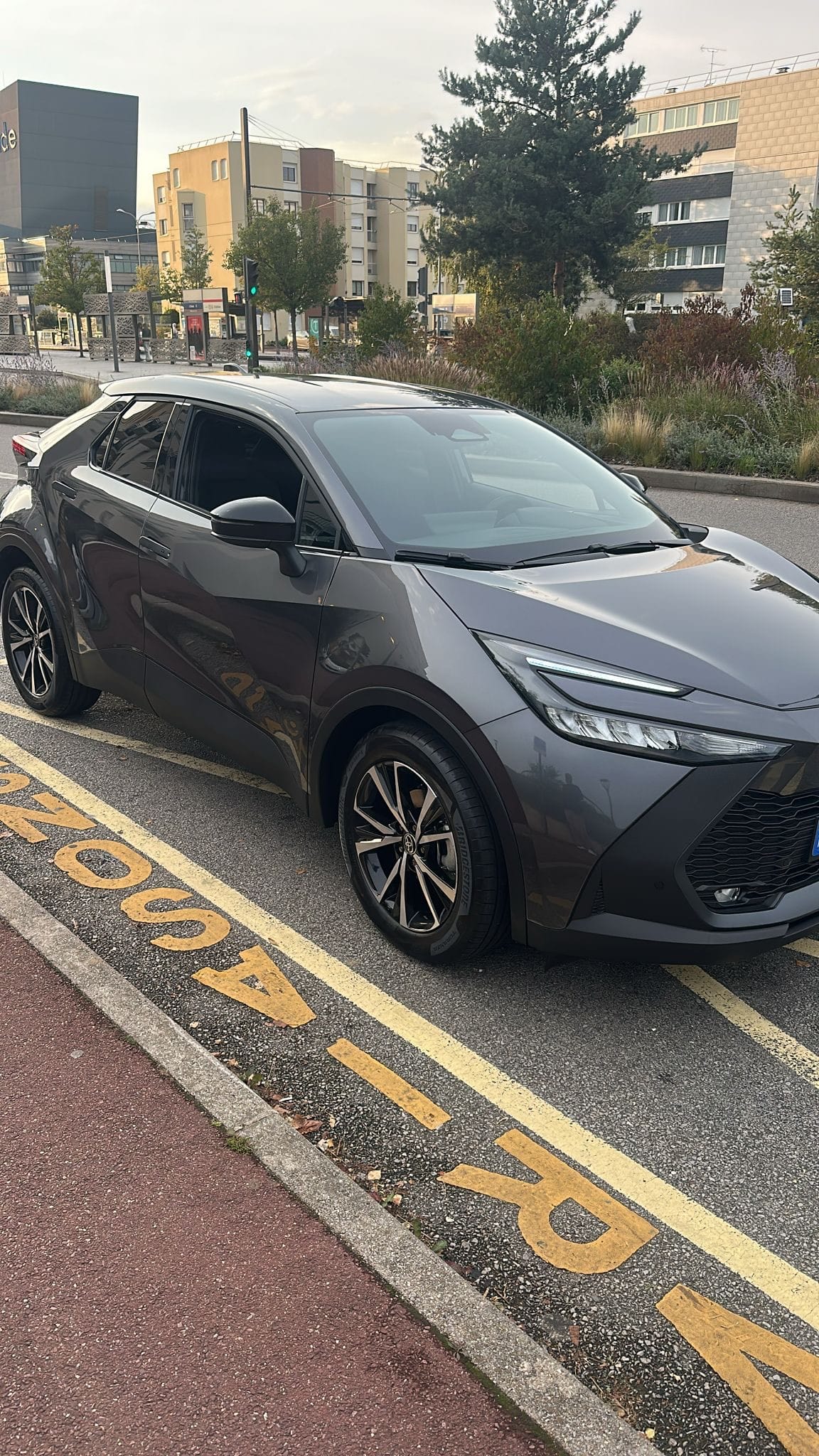 Toyota C-HR Hybride, 2025, Essence 98, automatique