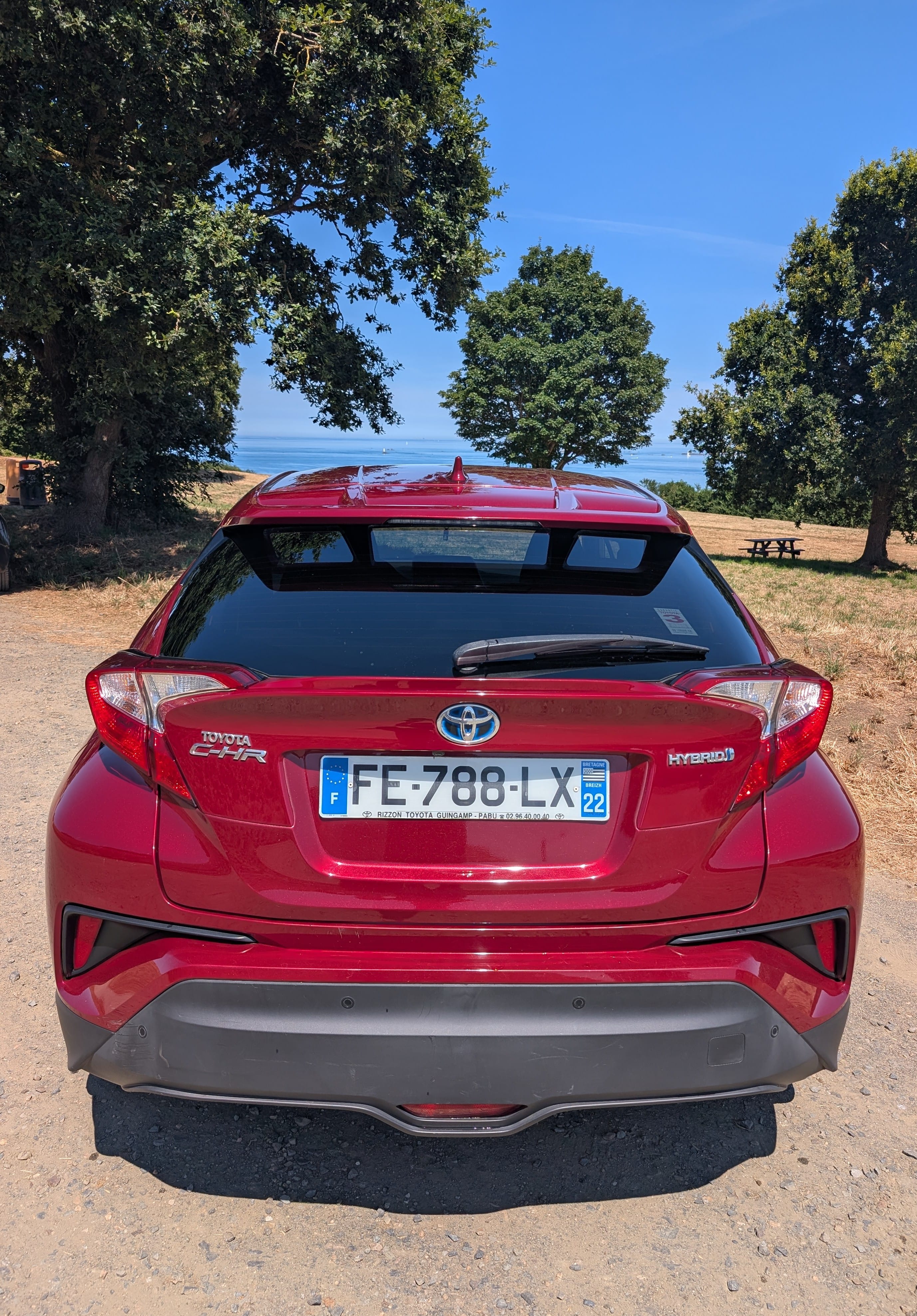 Toyota C-HR Hybrid avec Port USB